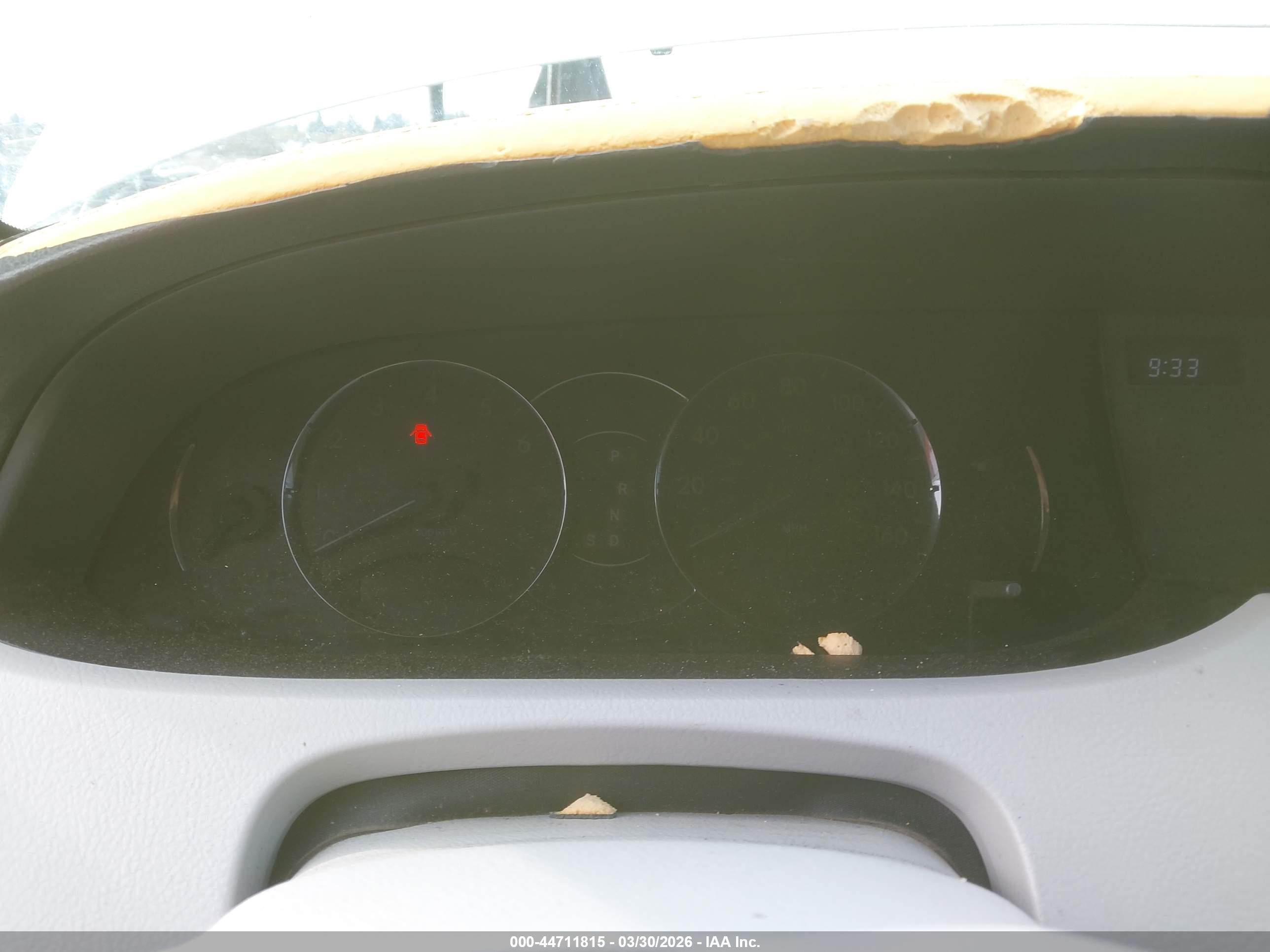TOYOTA AVALON image 7