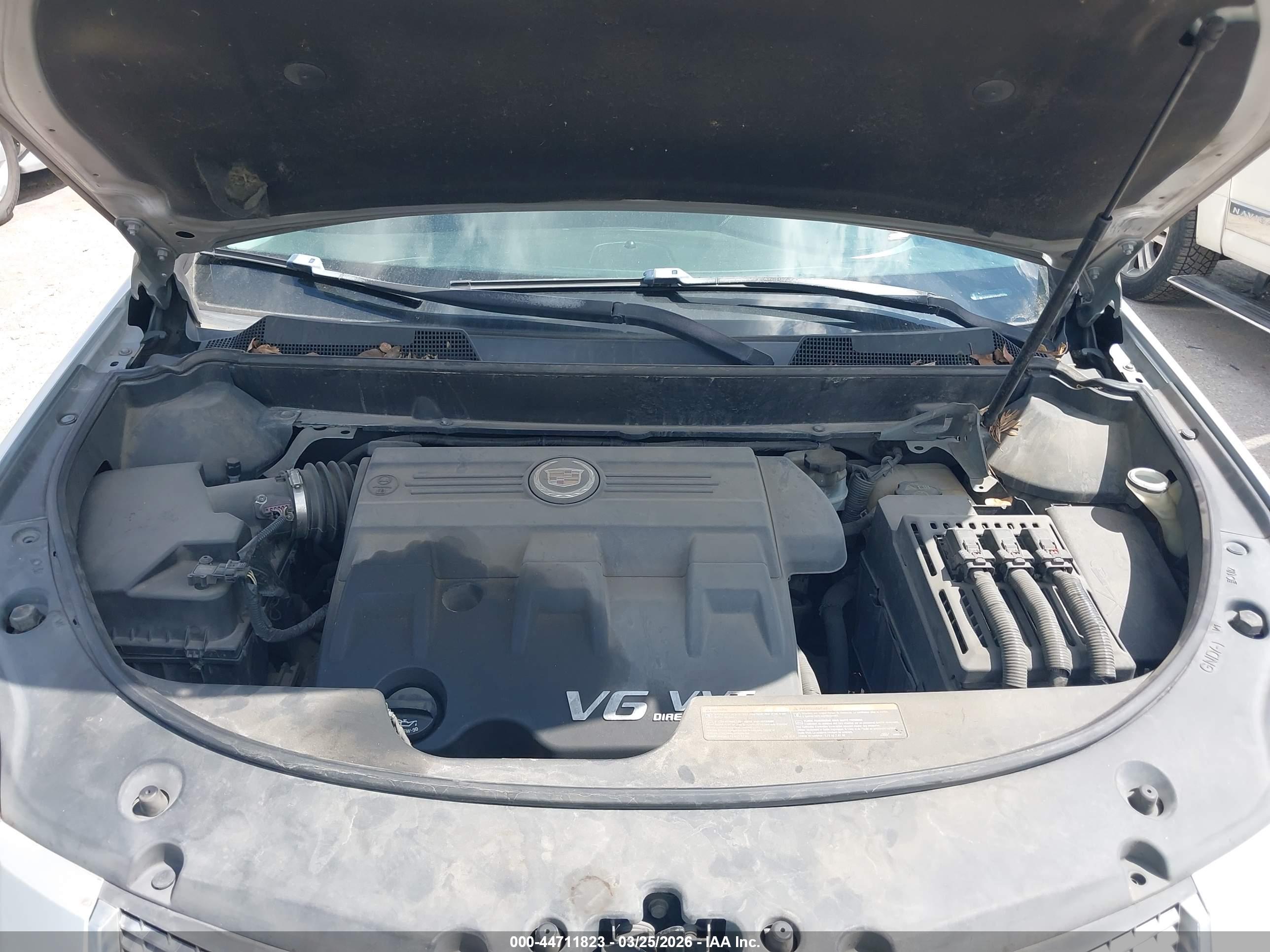 CADILLAC SRX image 10