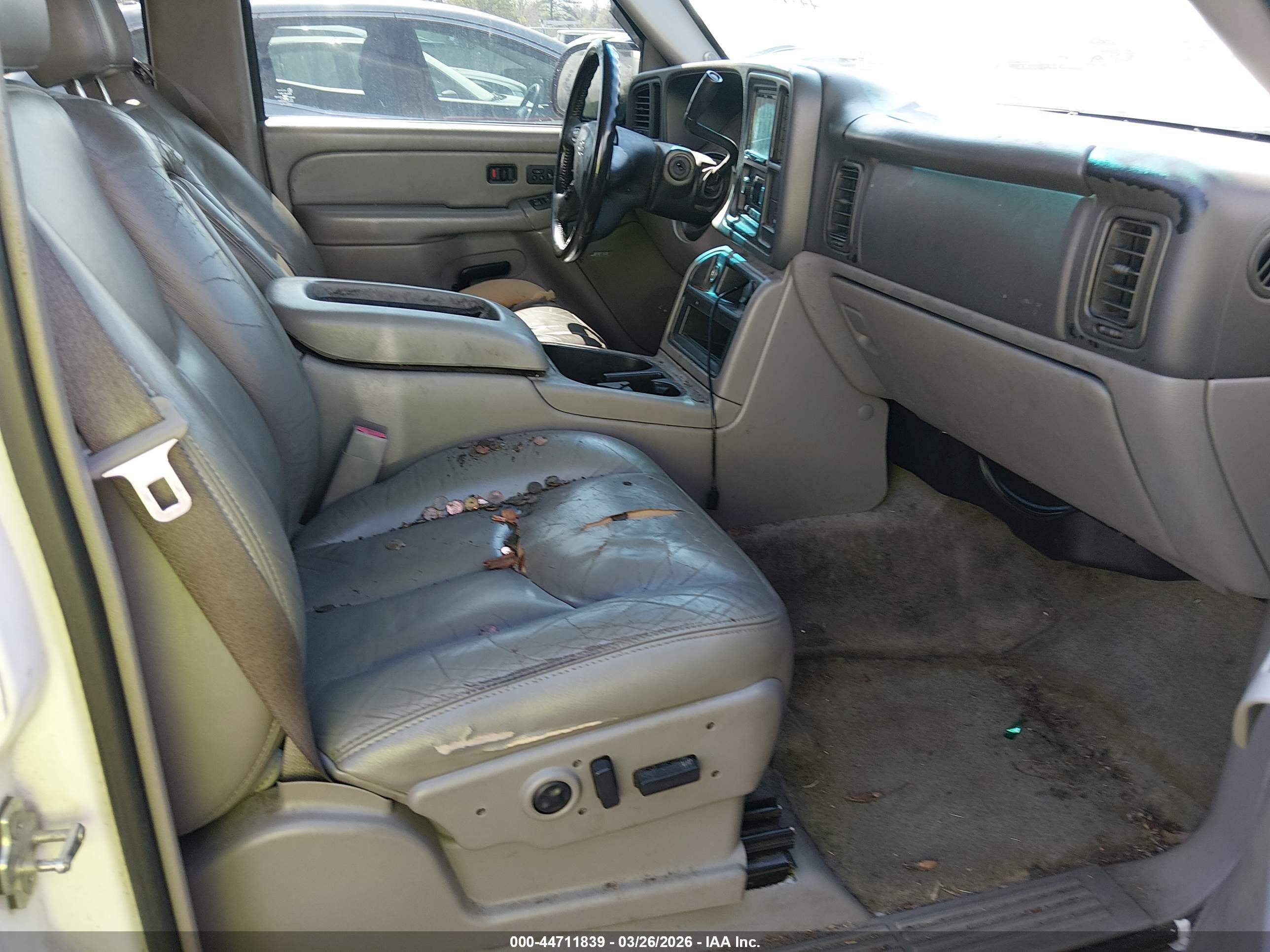 CHEVROLET TAHOE image 5