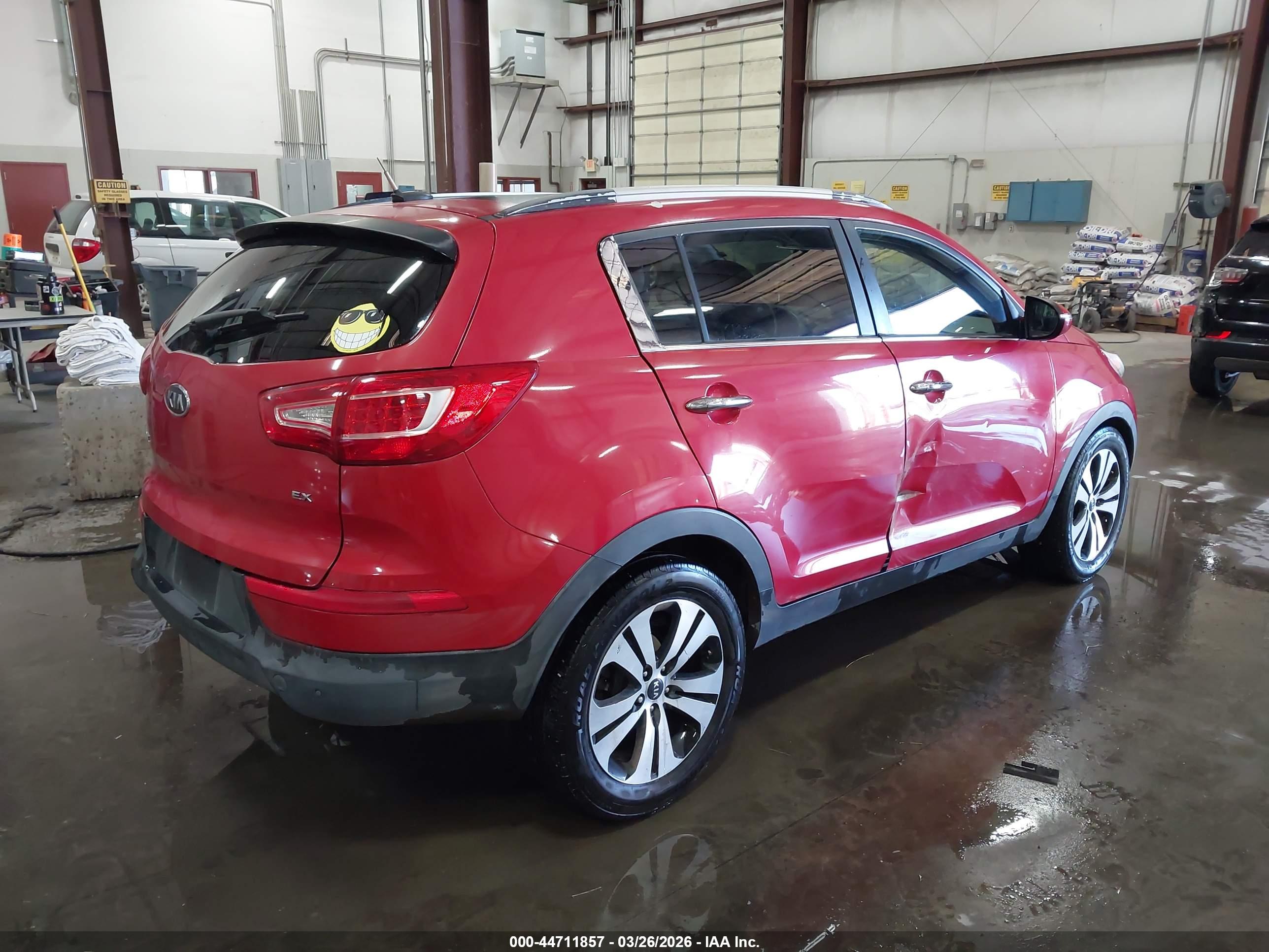 KIA SPORTAGE image 4