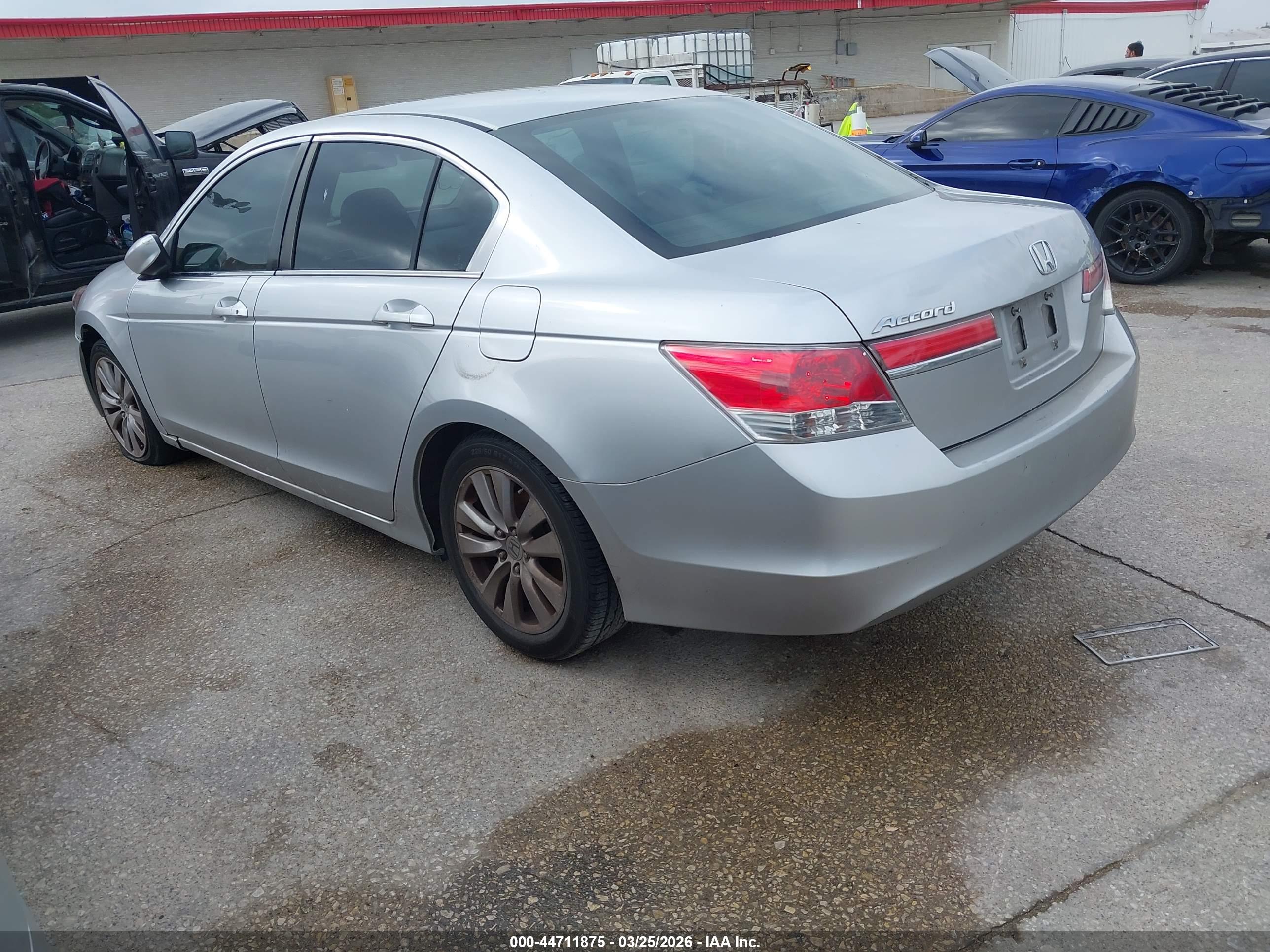 HONDA ACCORD image 3