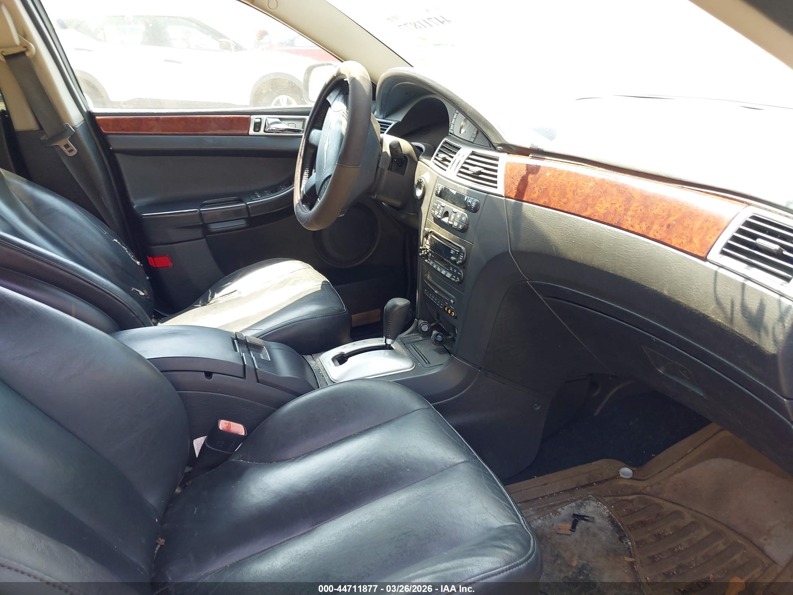 CHRYSLER PACIFICA image 5