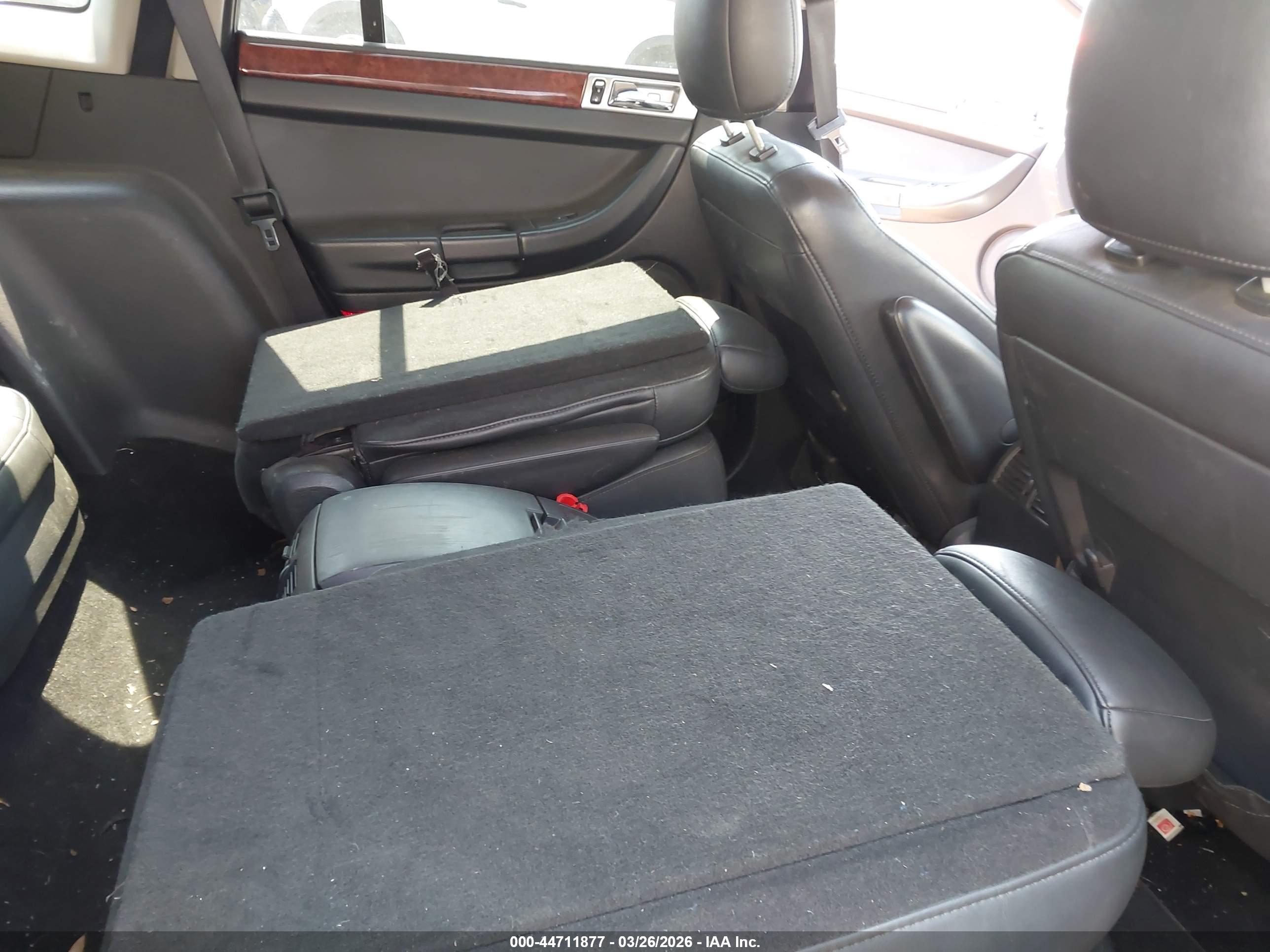 CHRYSLER PACIFICA image 8