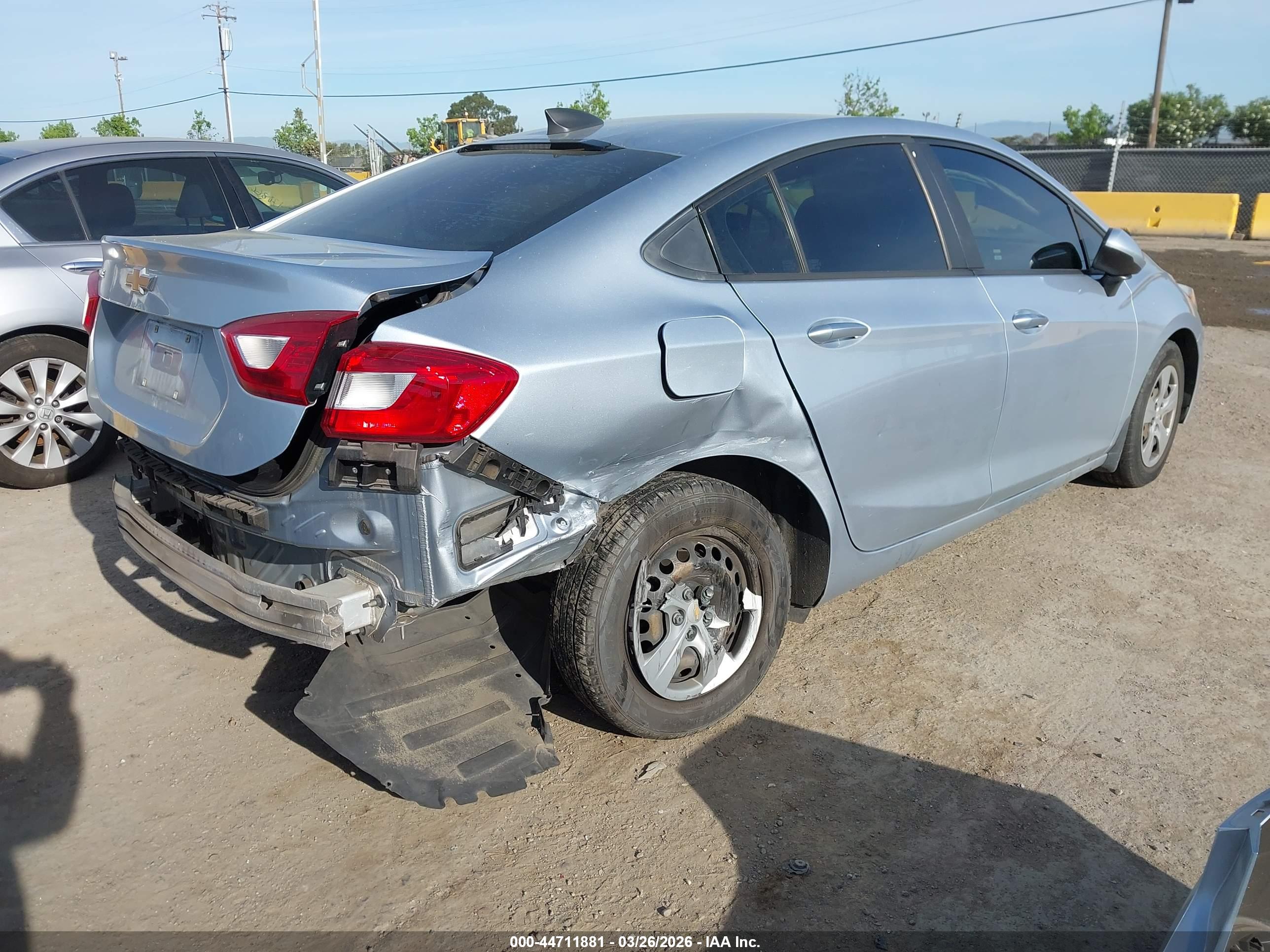 CHEVROLET CRUZE image 4
