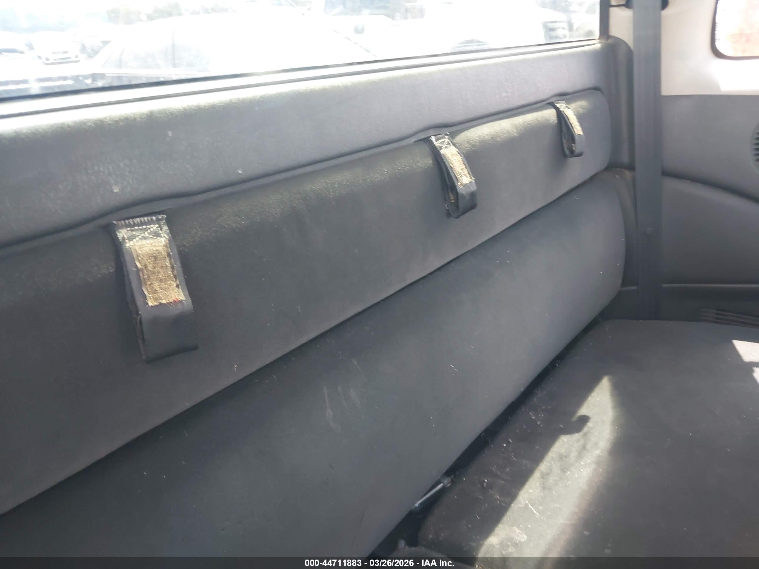 DODGE DAKOTA image 8