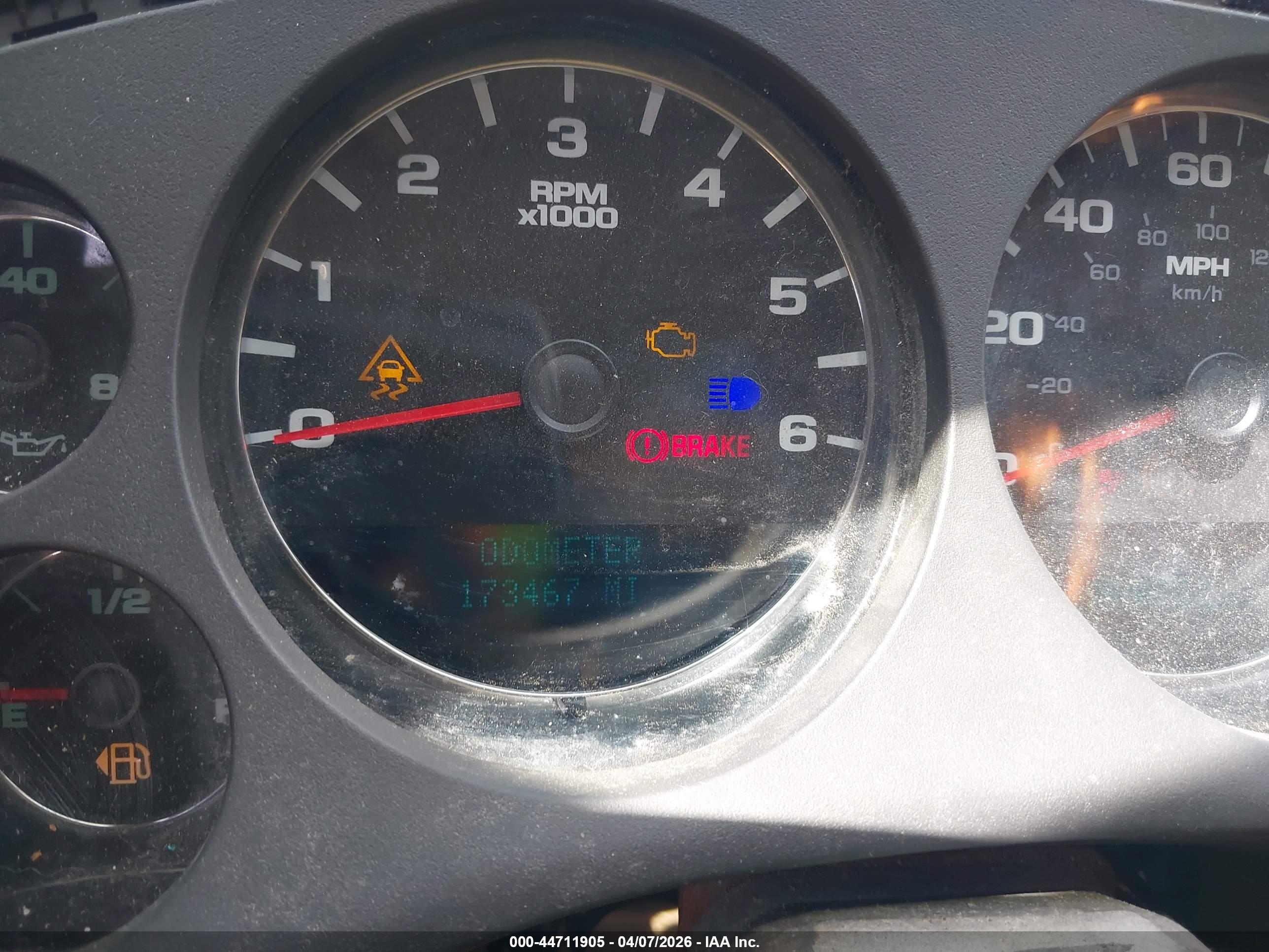 CHEVROLET TAHOE image 7
