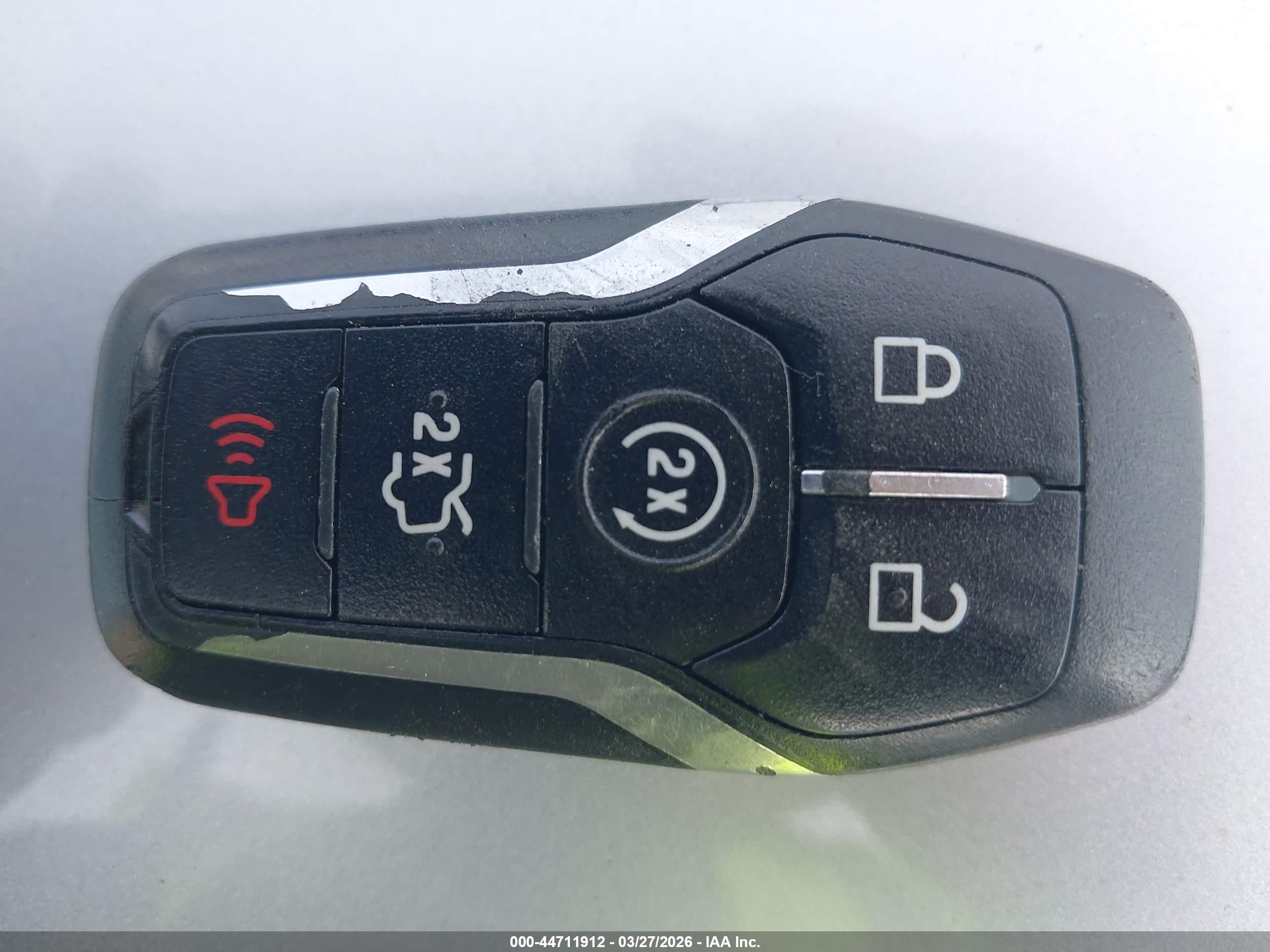FORD FUSION image 11