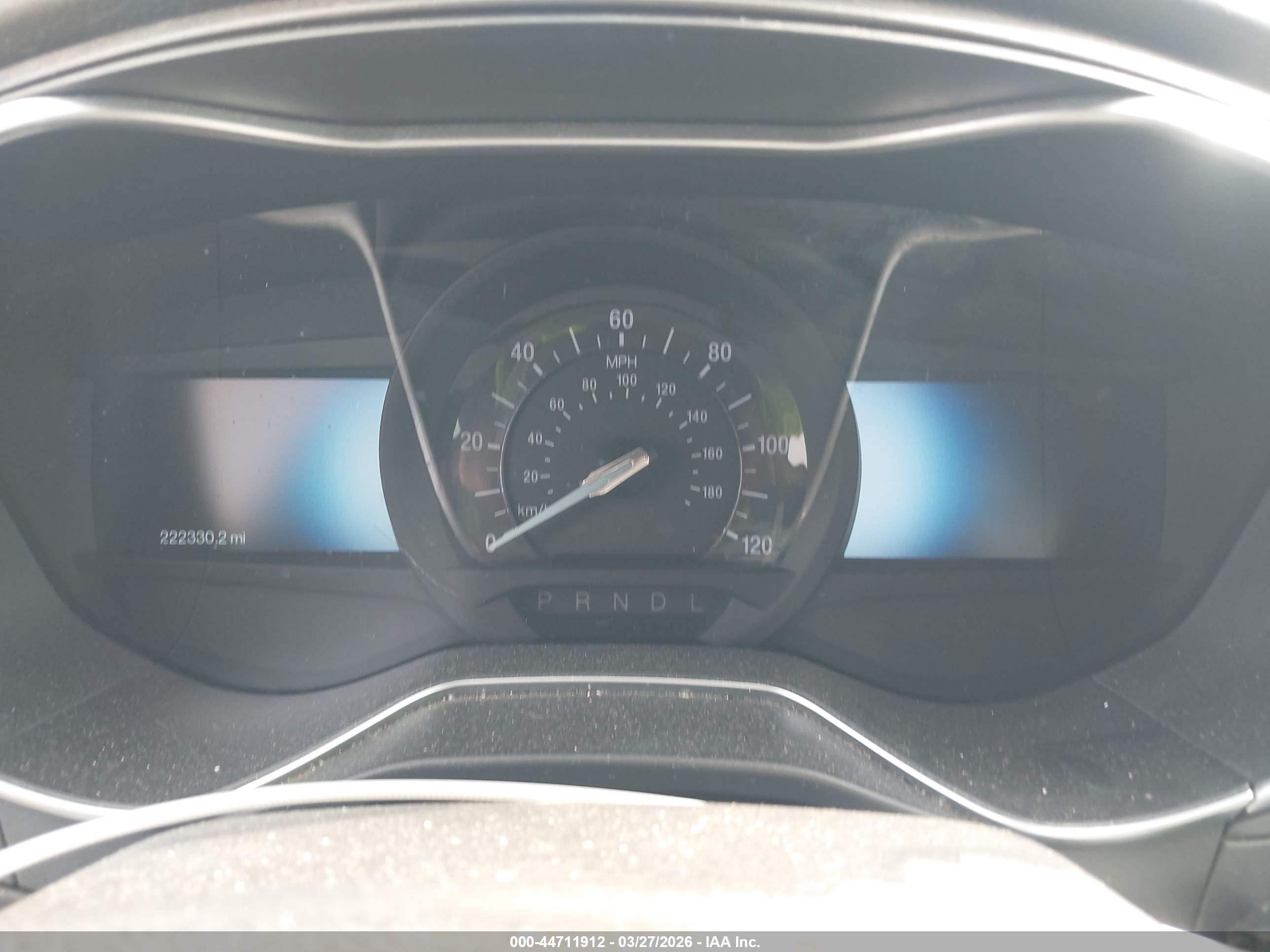 FORD FUSION image 7