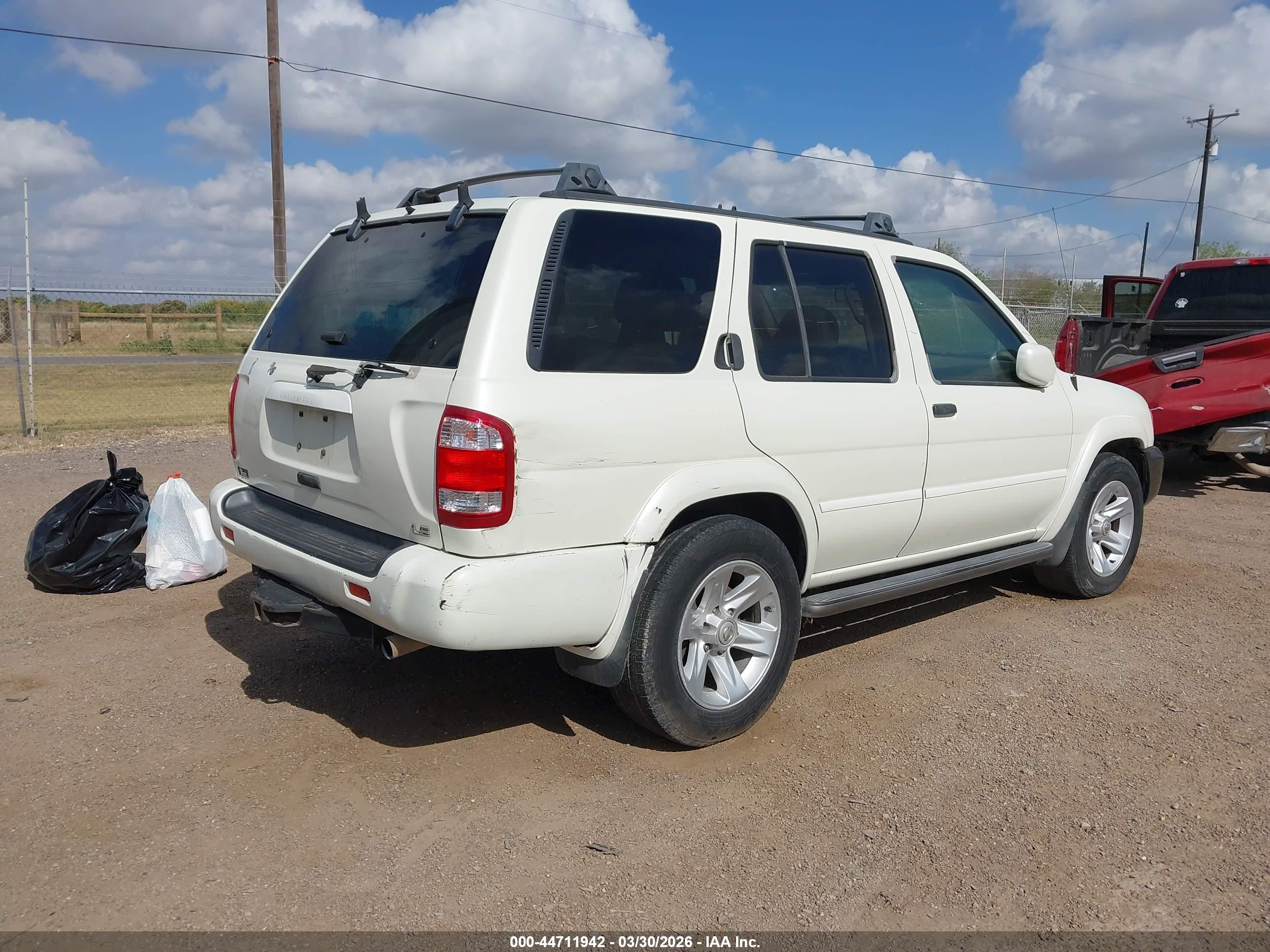 NISSAN PATHFINDER image 4