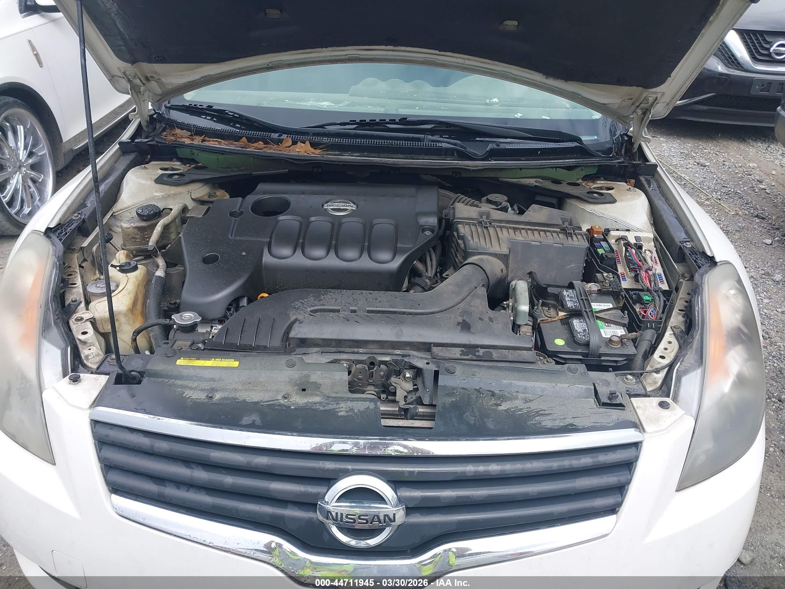 NISSAN ALTIMA image 10