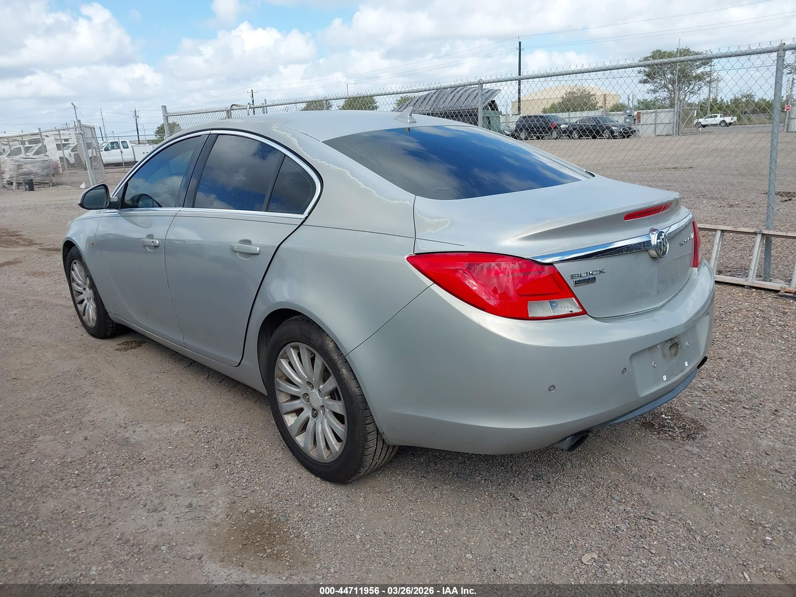 BUICK REGAL image 3