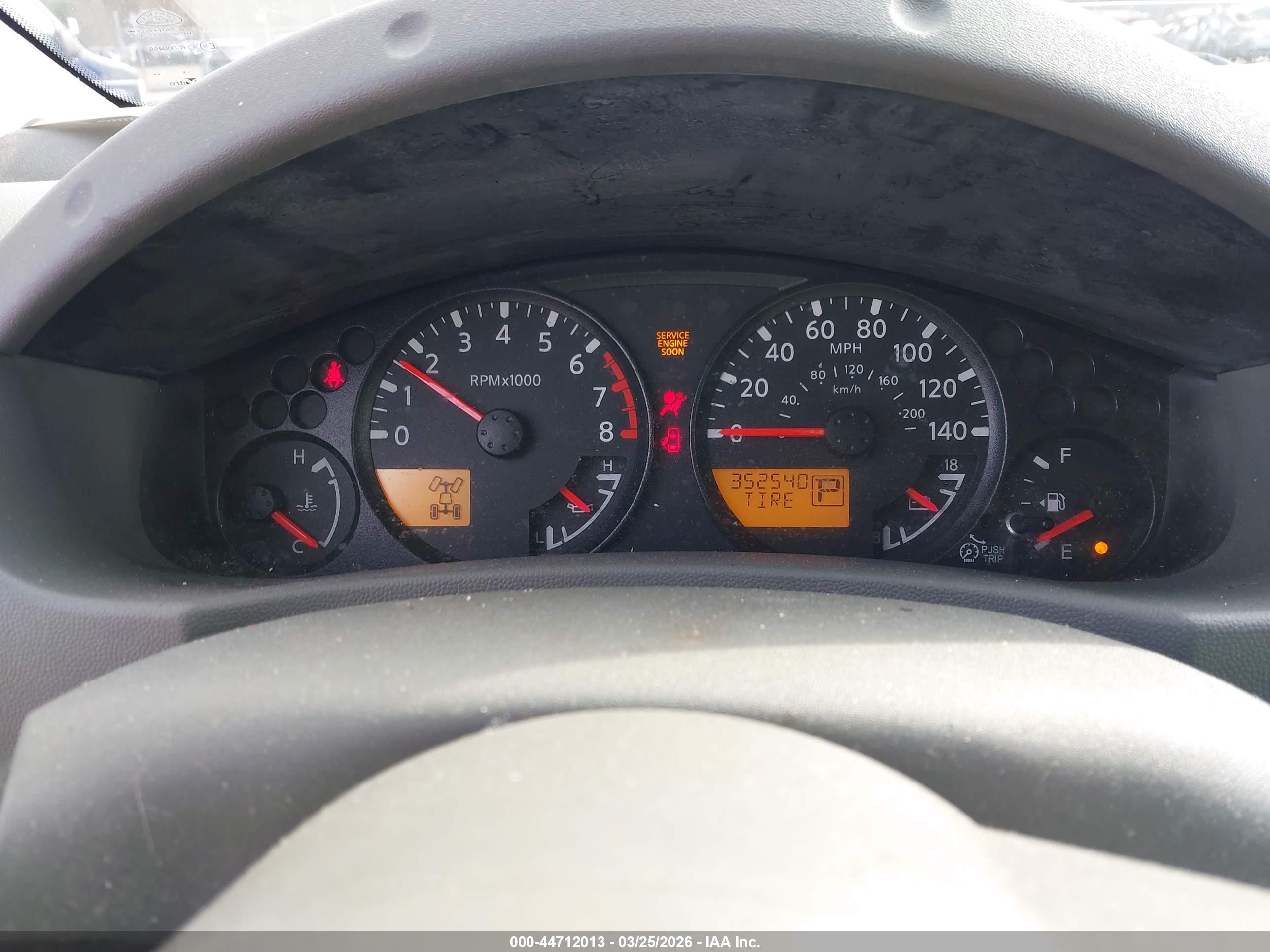 NISSAN FRONTIER image 7