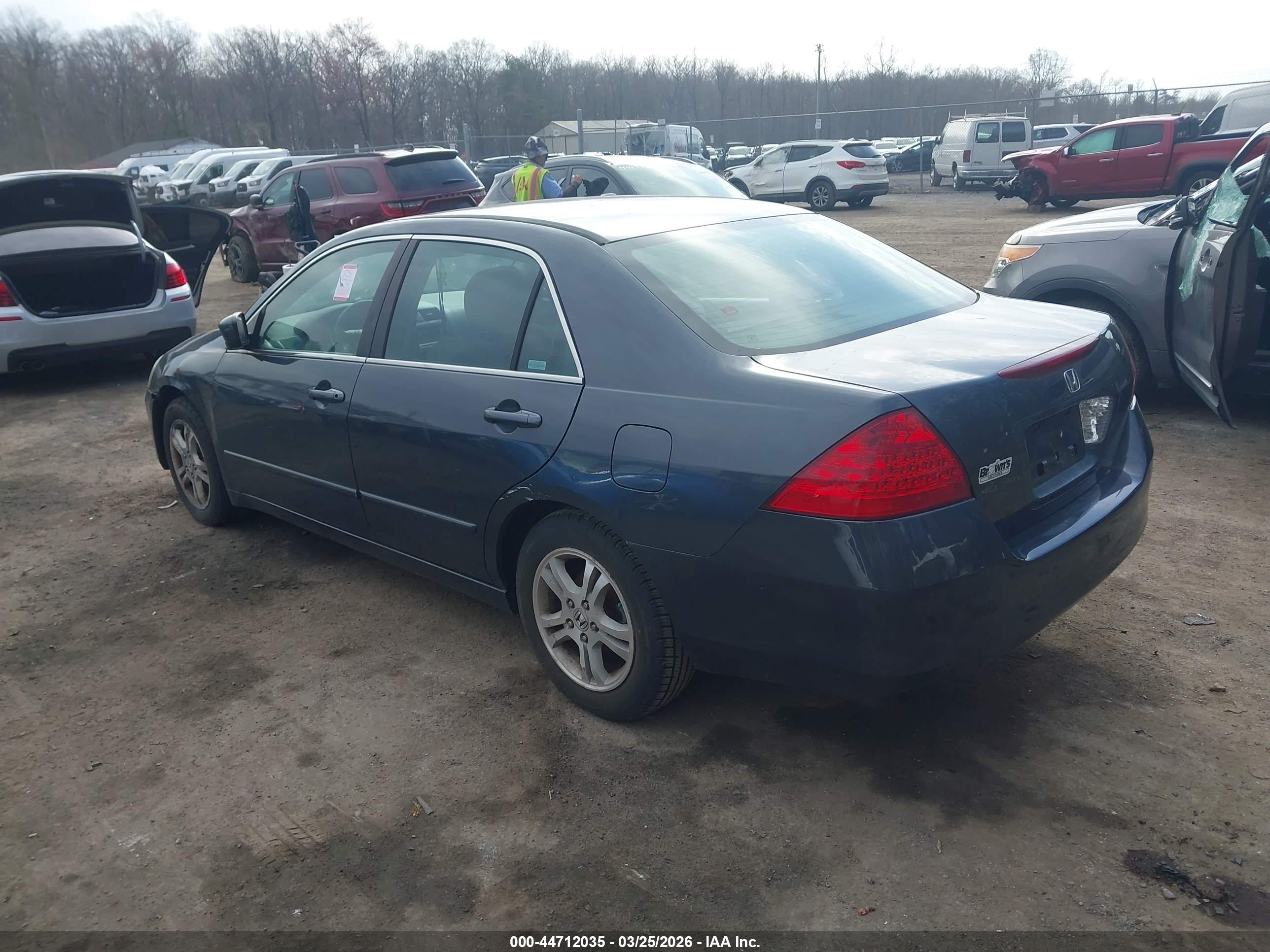 HONDA ACCORD image 3