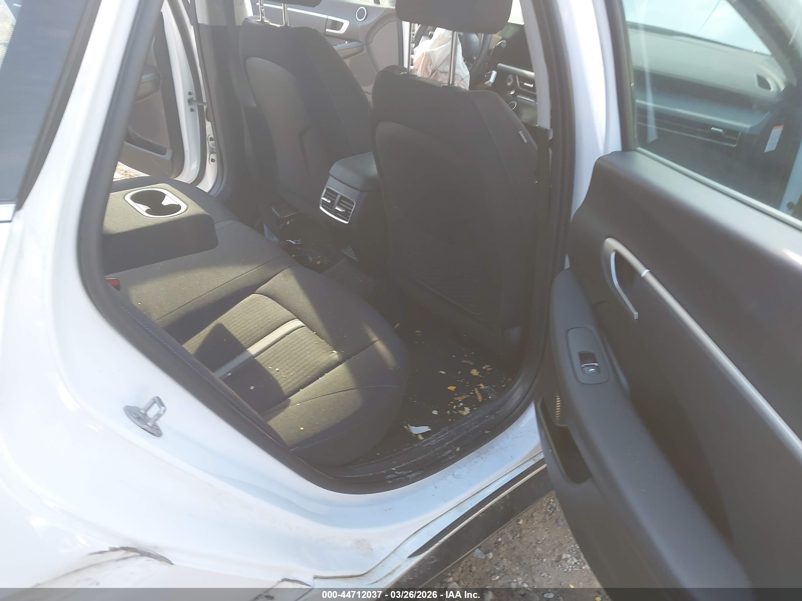 HYUNDAI SONATA image 8