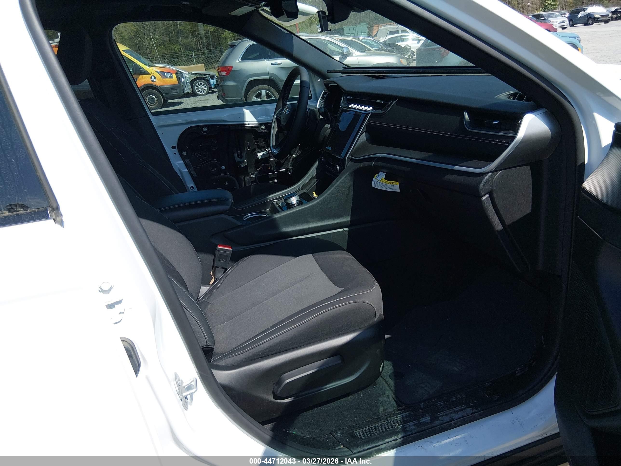 JEEP GRAND image 5