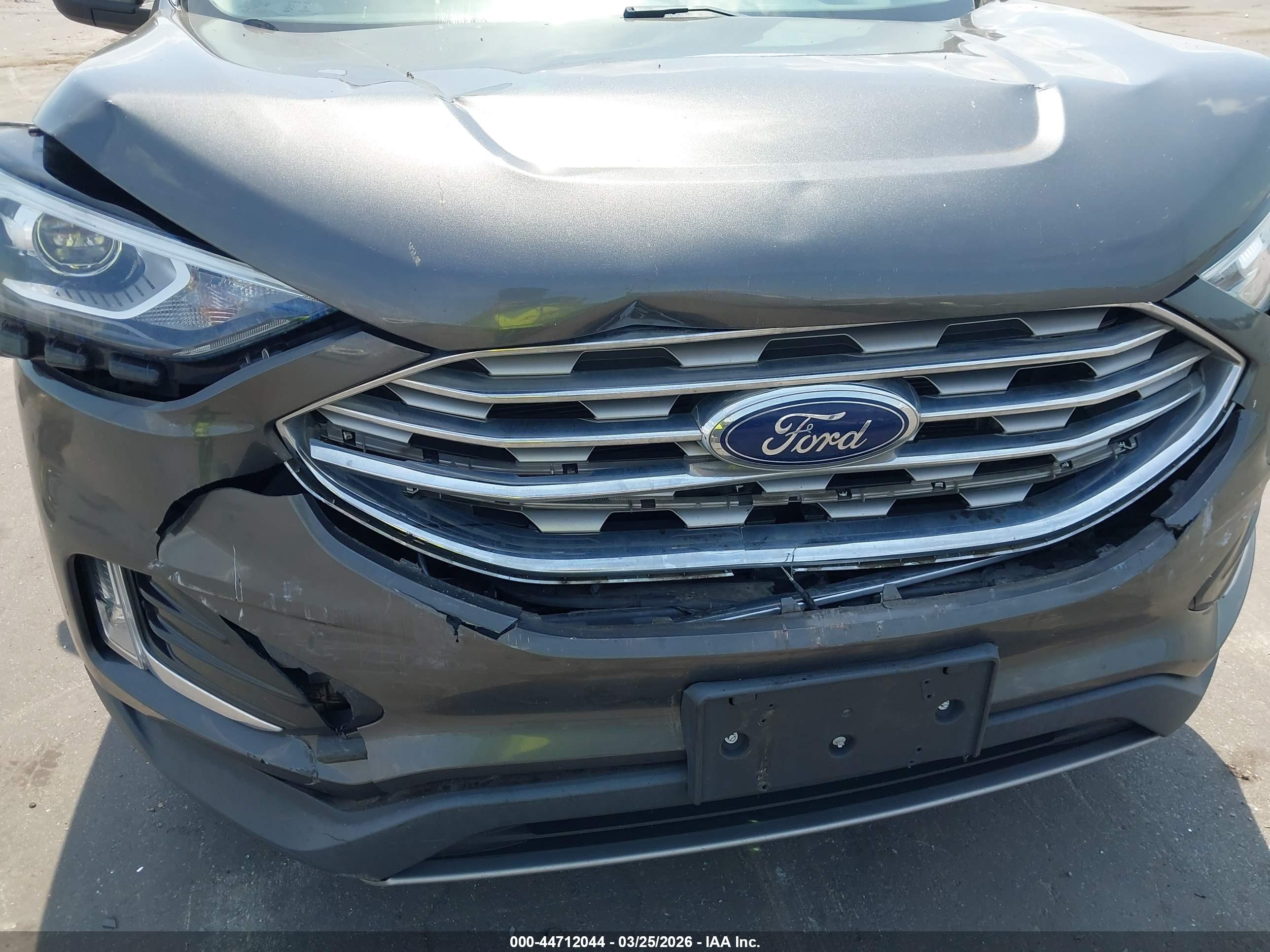 FORD EDGE image 6