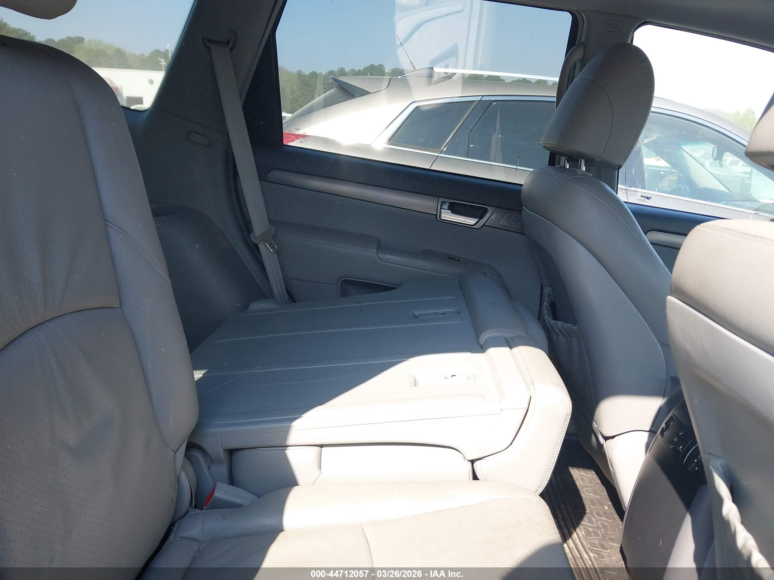 KIA BORREGO image 8