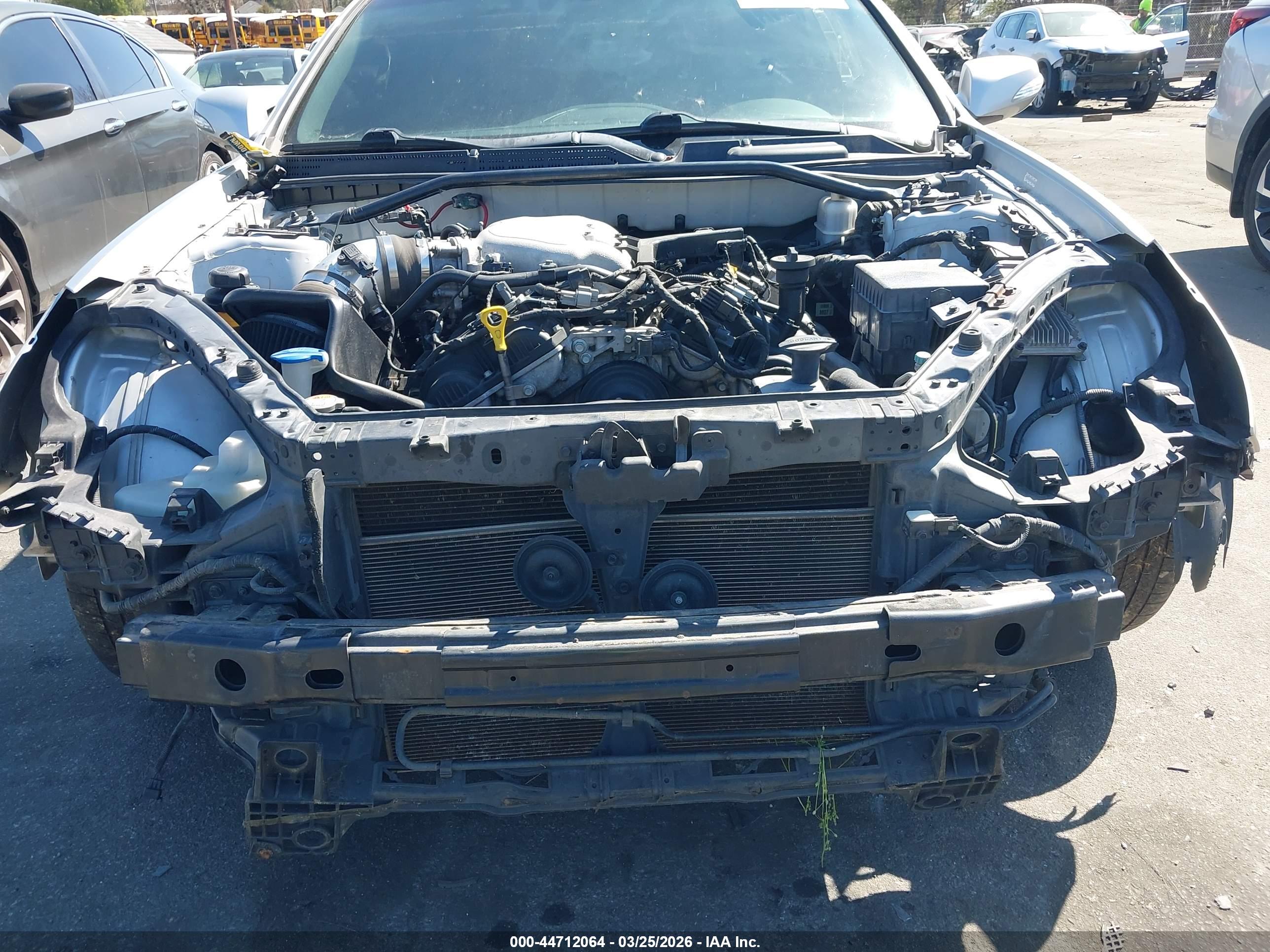 HYUNDAI GENESIS image 6