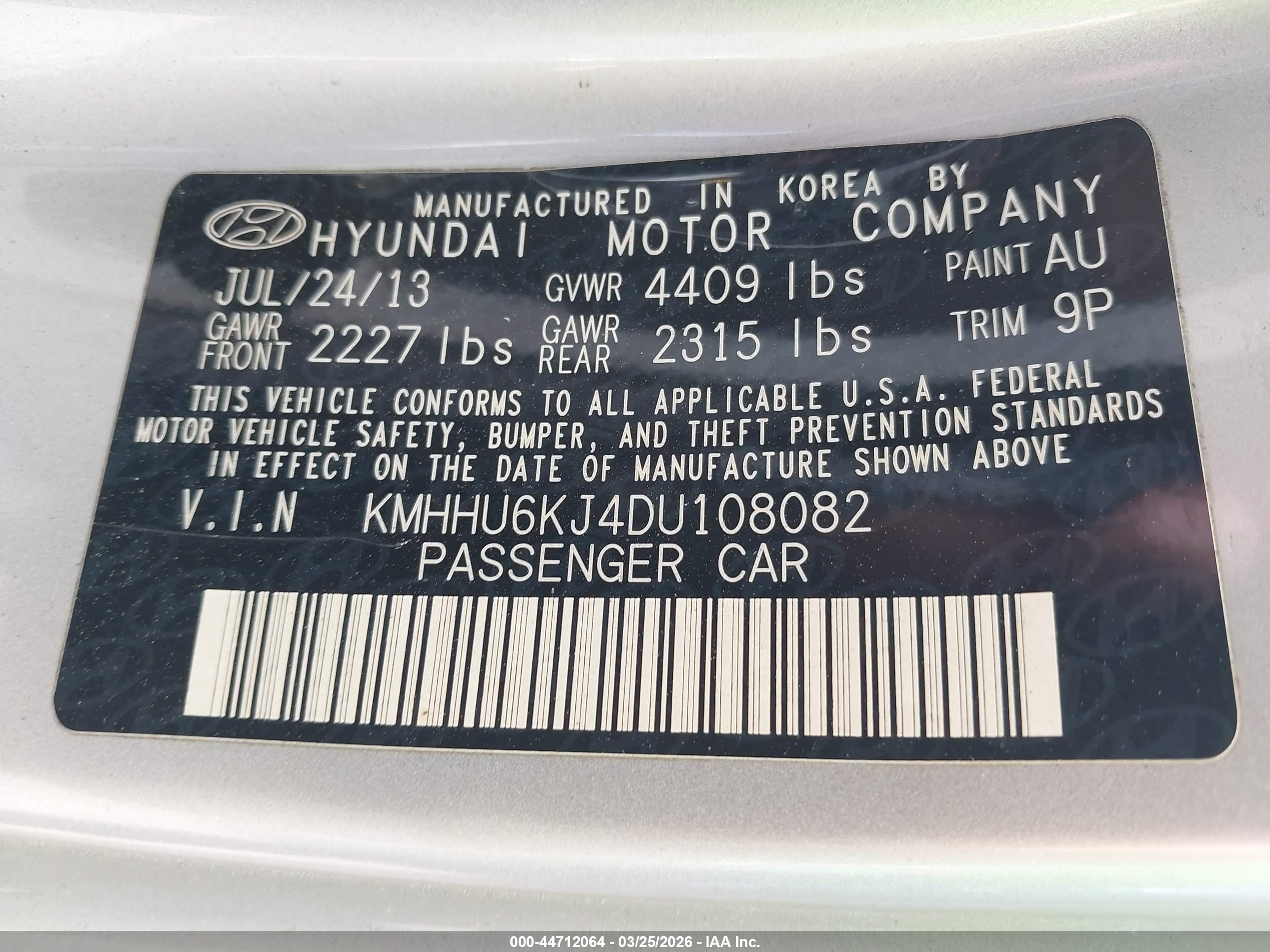 HYUNDAI GENESIS image 9
