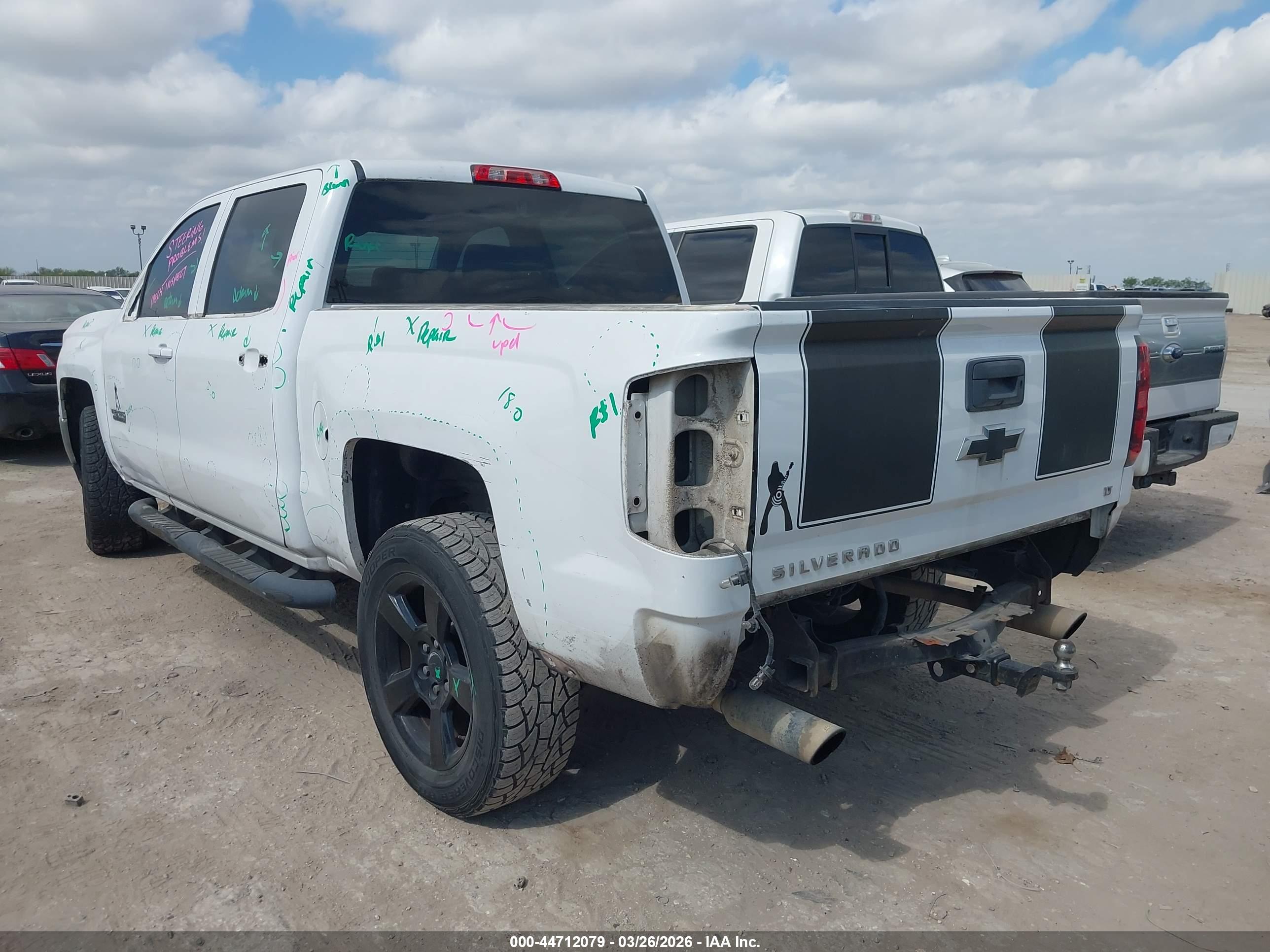 CHEVROLET SILVERADO image 3