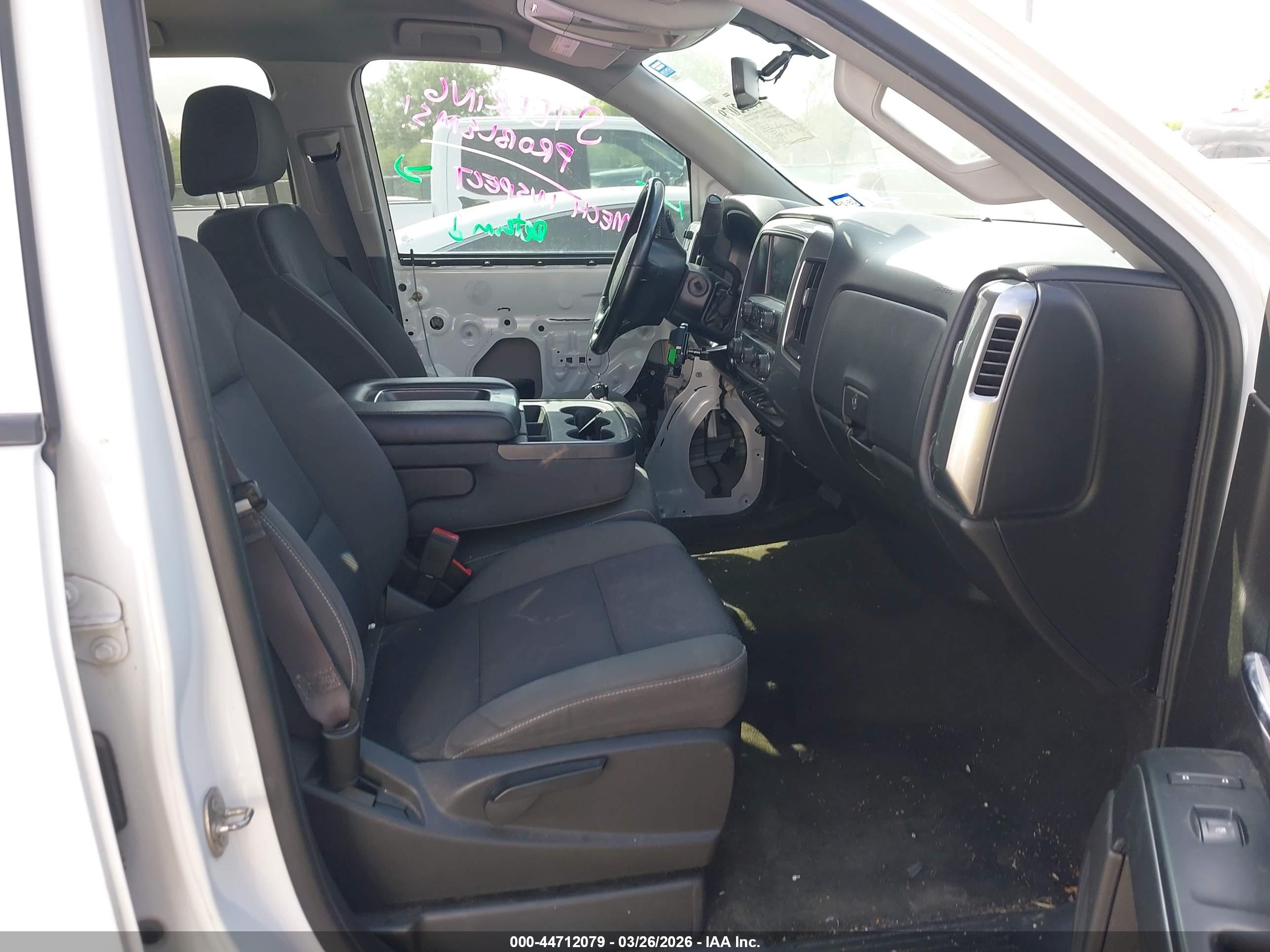 CHEVROLET SILVERADO image 5