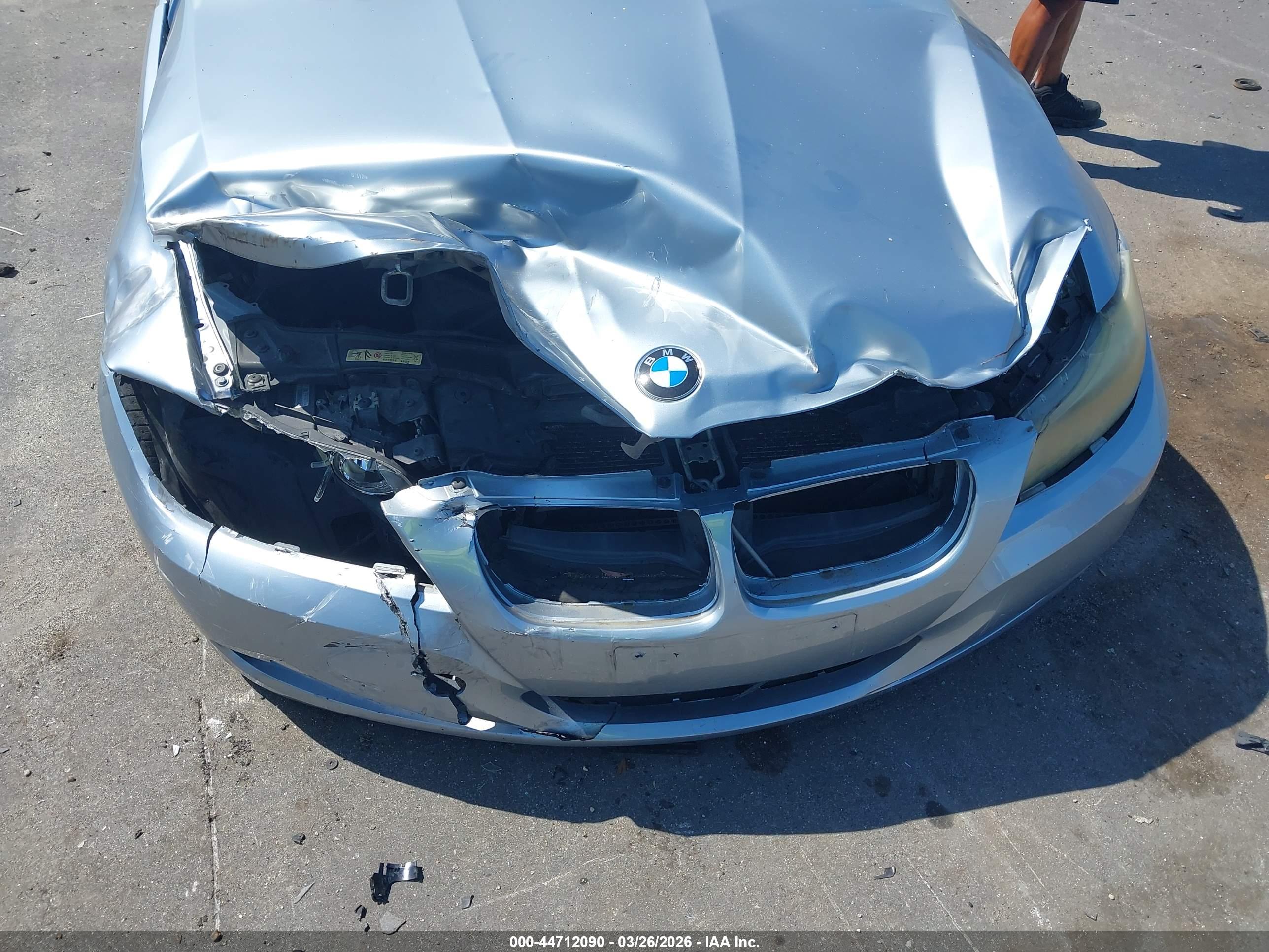 BMW 328I image 6