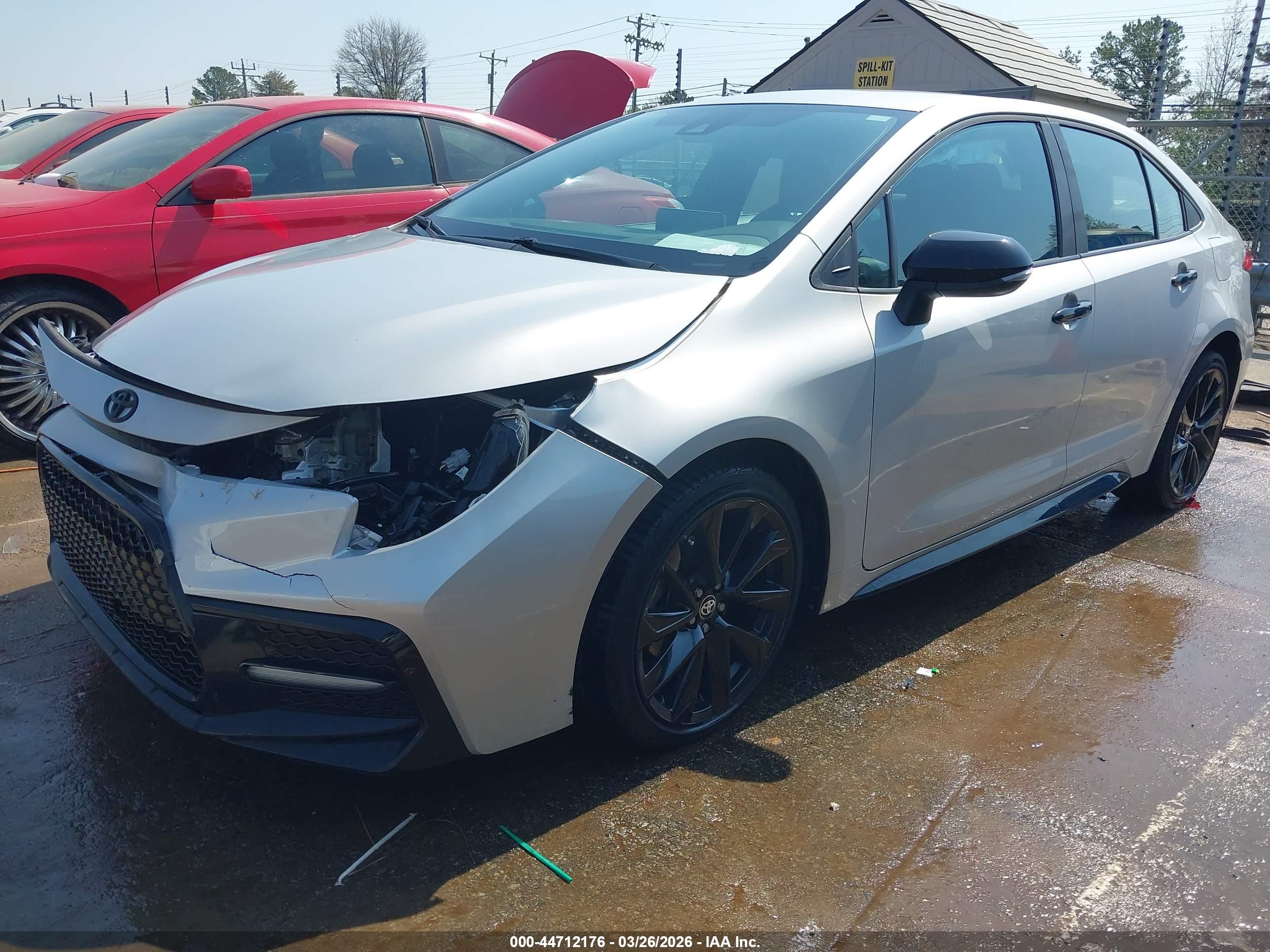 TOYOTA COROLLA image 2