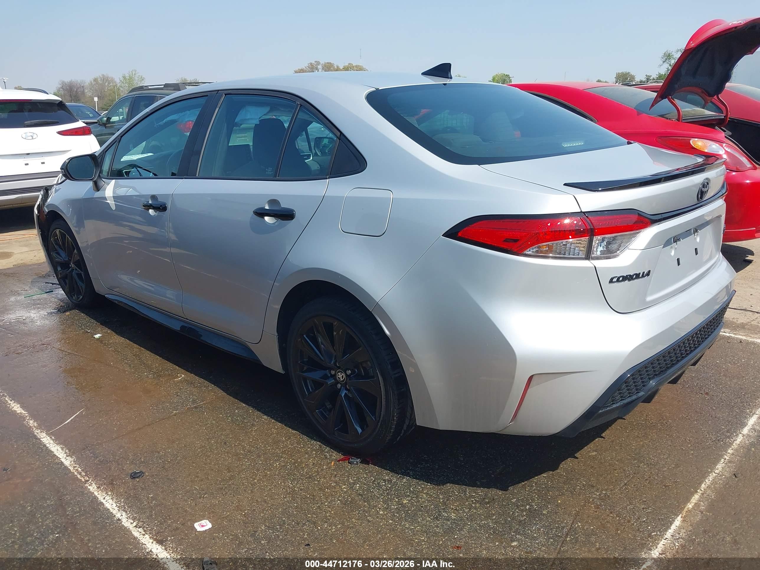 TOYOTA COROLLA image 3