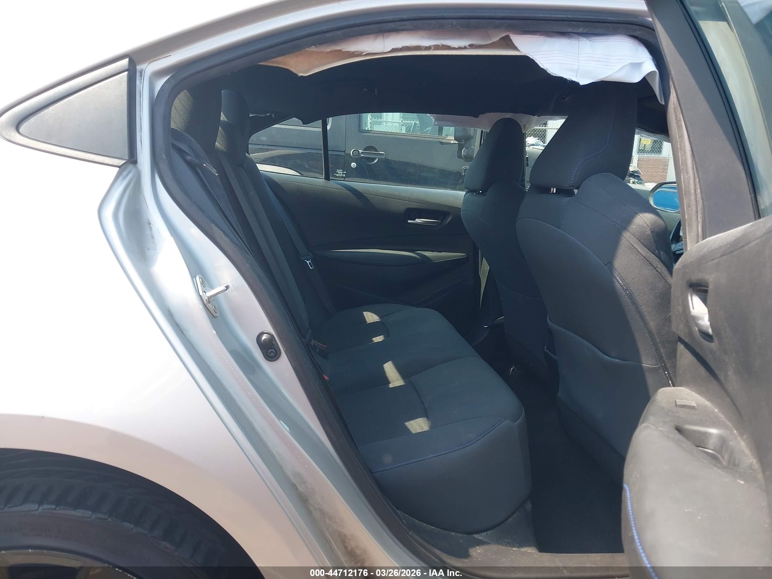 TOYOTA COROLLA image 8
