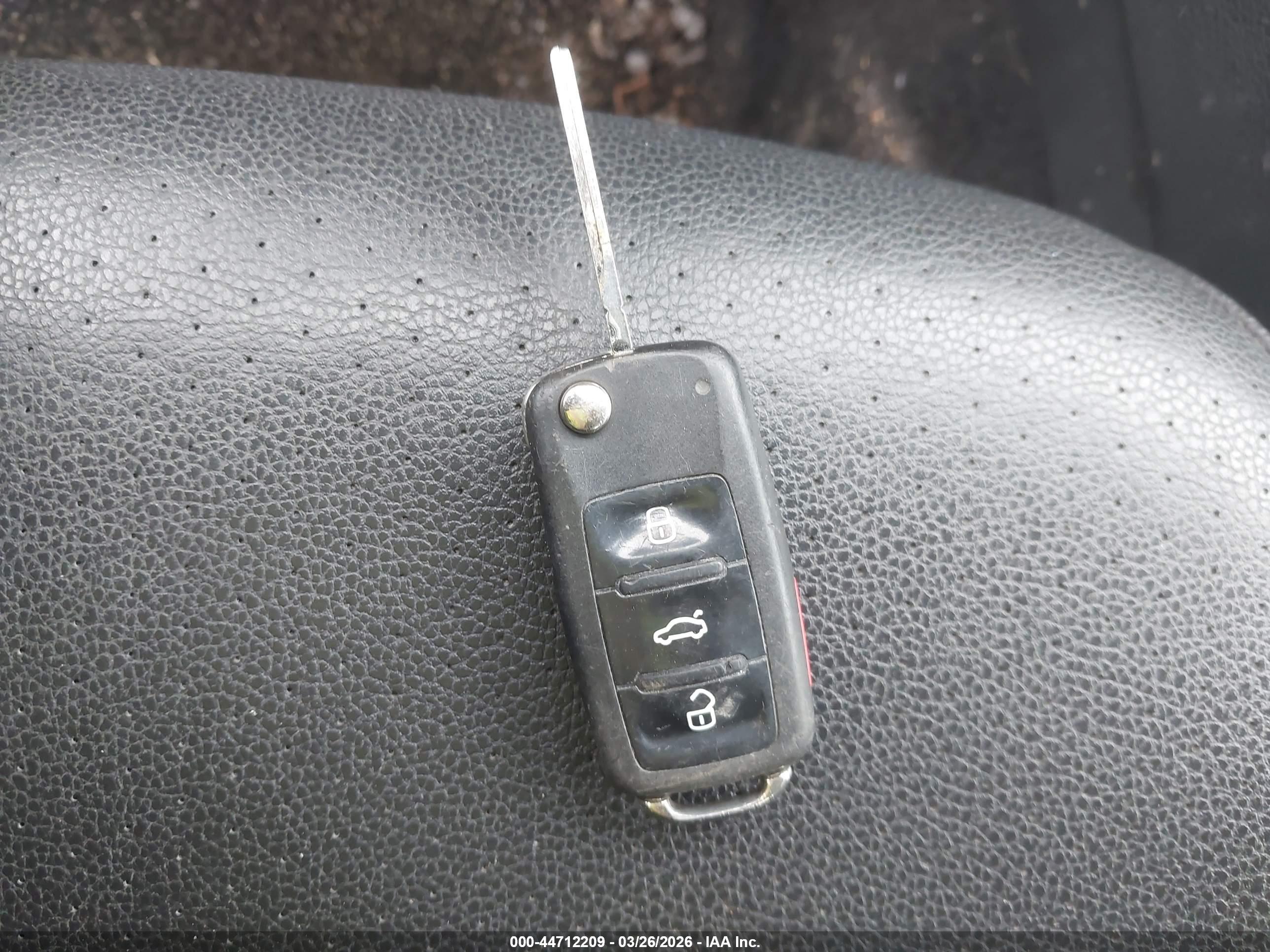 VOLKSWAGEN JETTA image 11