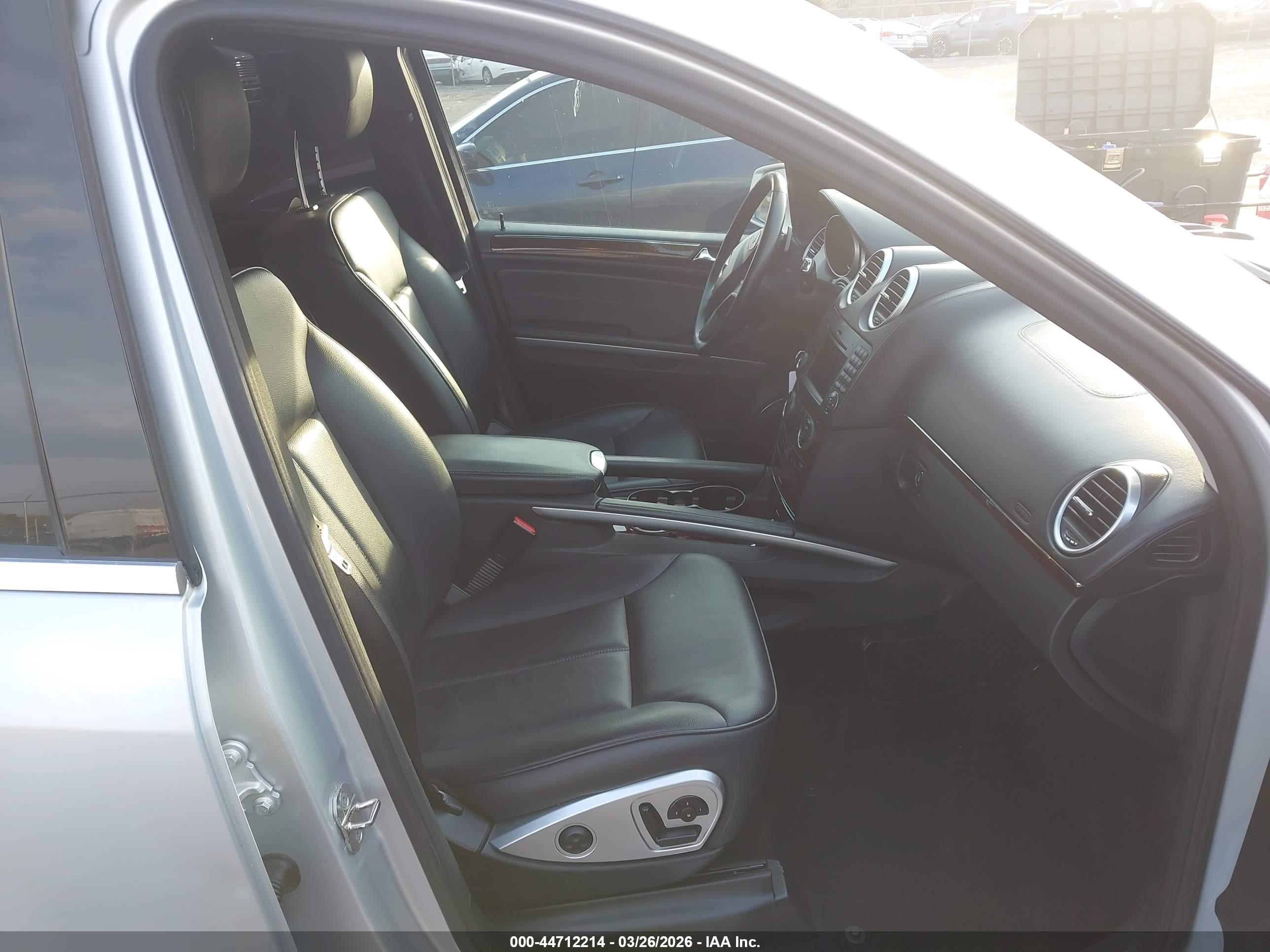 MERCEDES-BENZ GL image 5