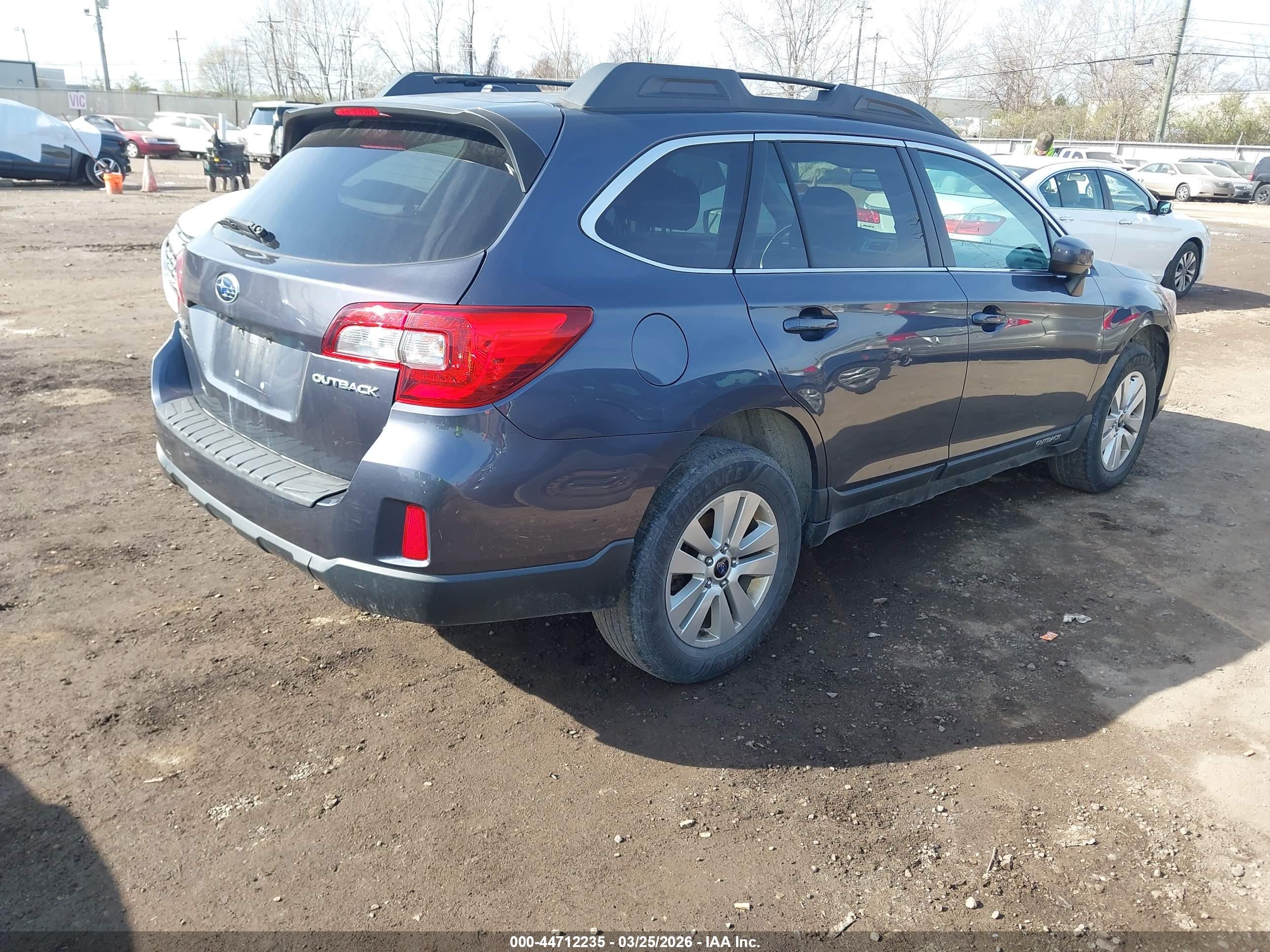 SUBARU OUTBACK image 4