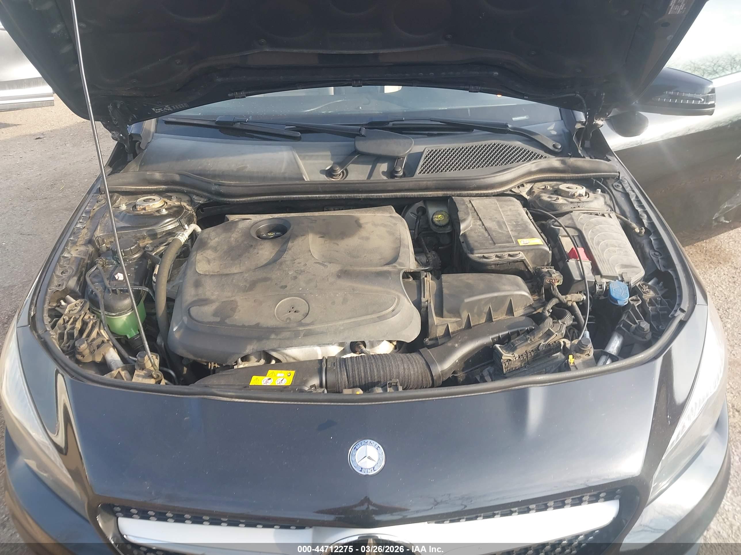 MERCEDES-BENZ CLA image 10