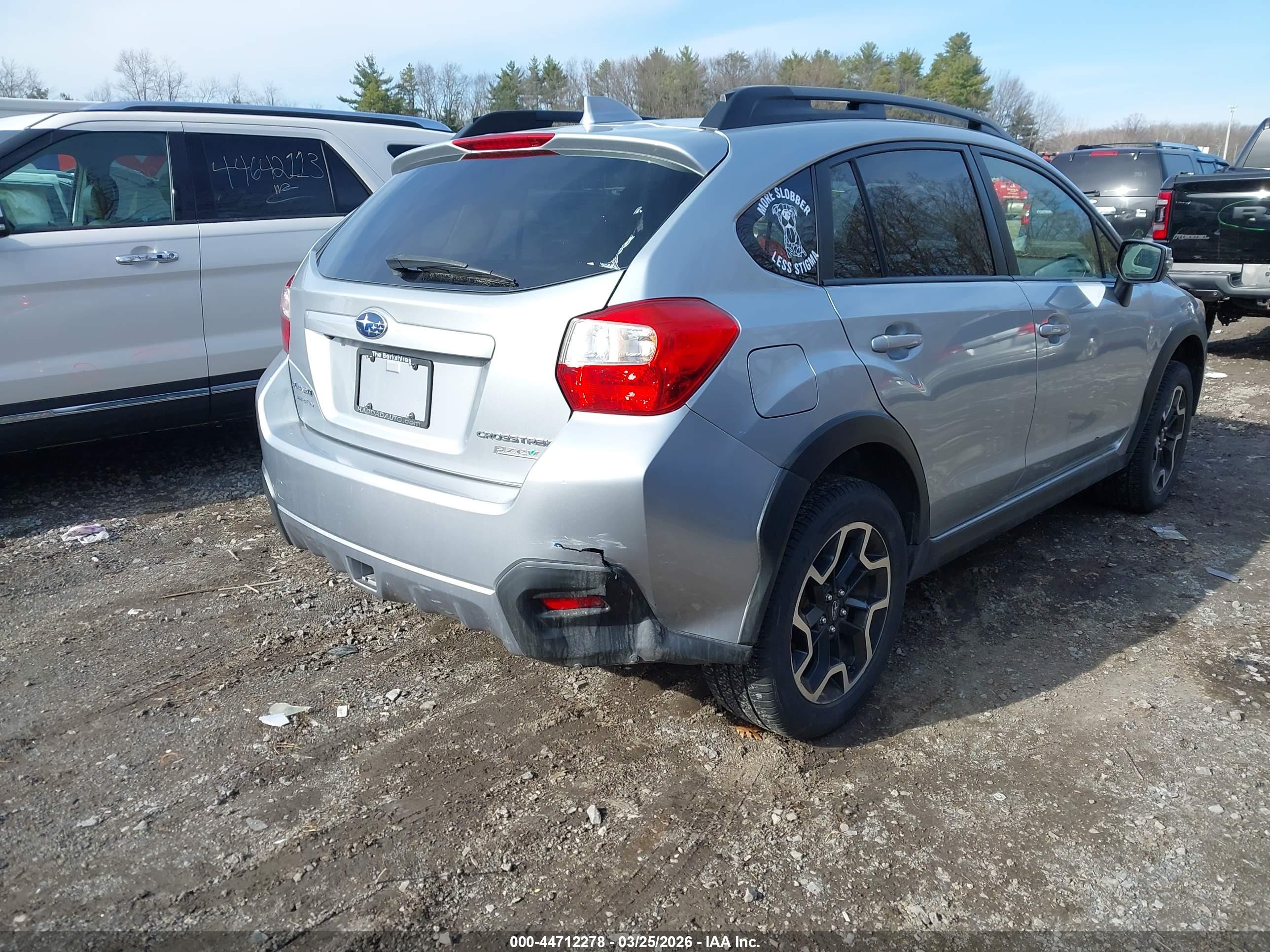 SUBARU CROSSTREK image 4