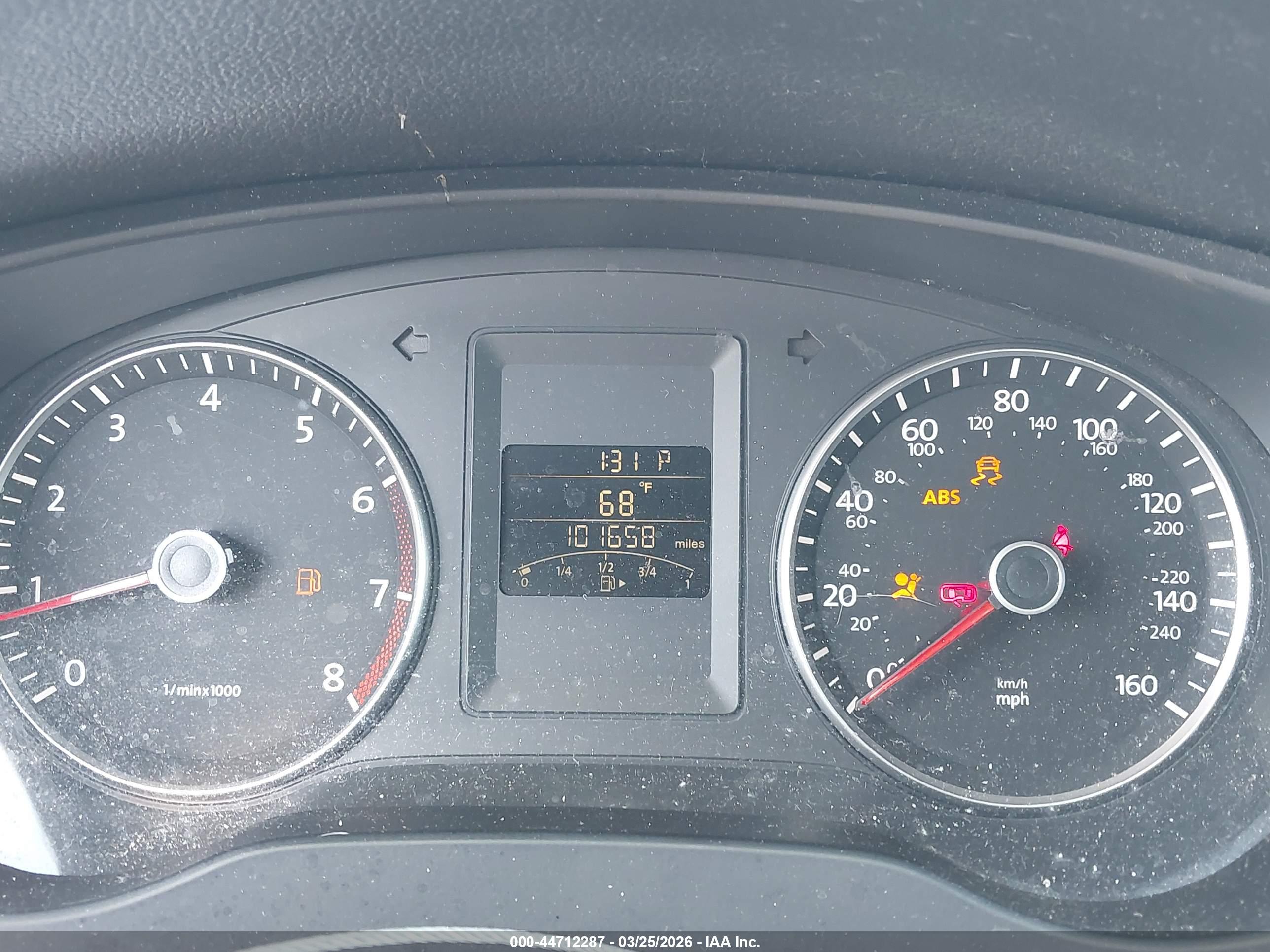 VOLKSWAGEN JETTA image 7