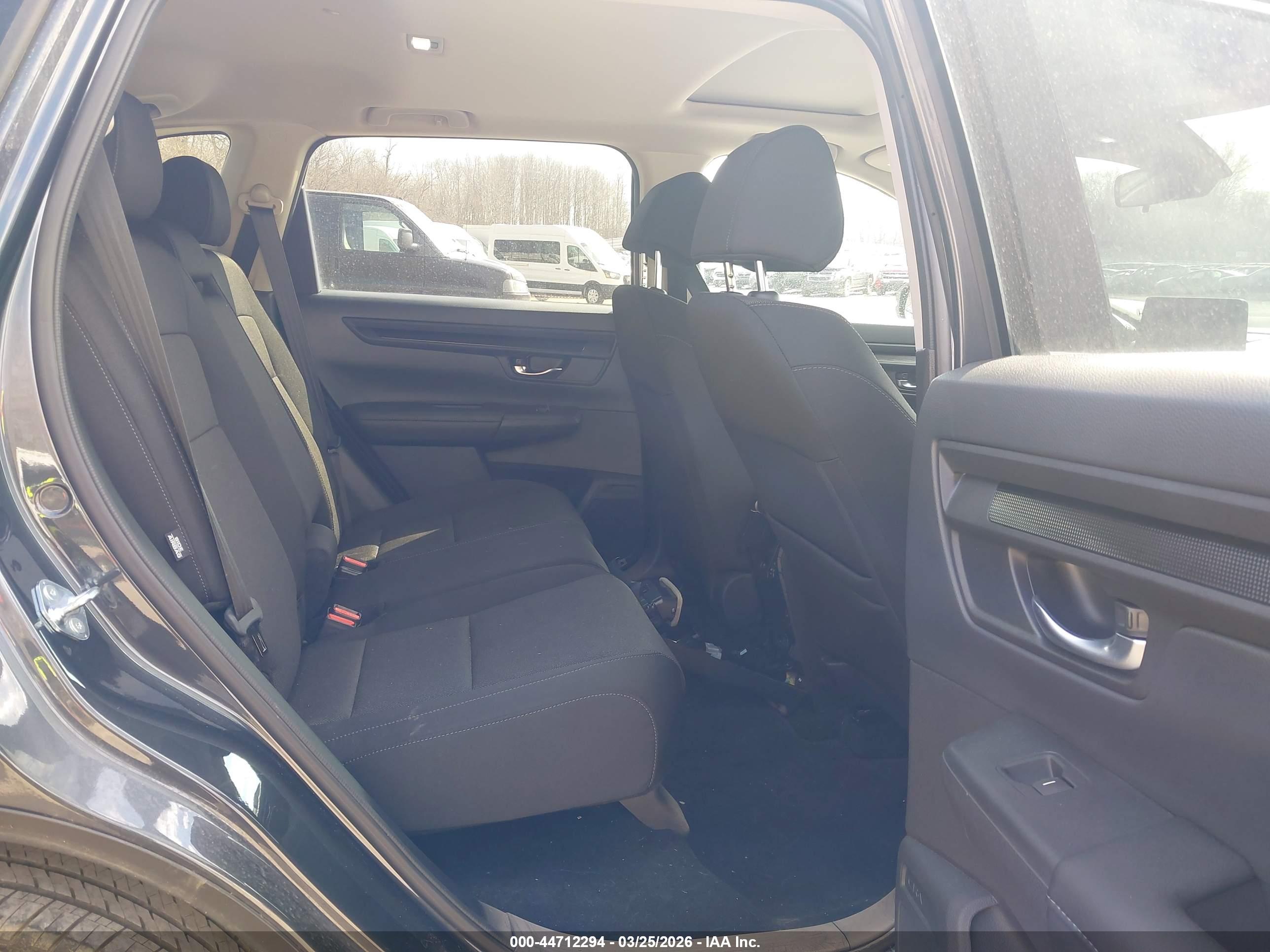 HONDA CR-V image 8