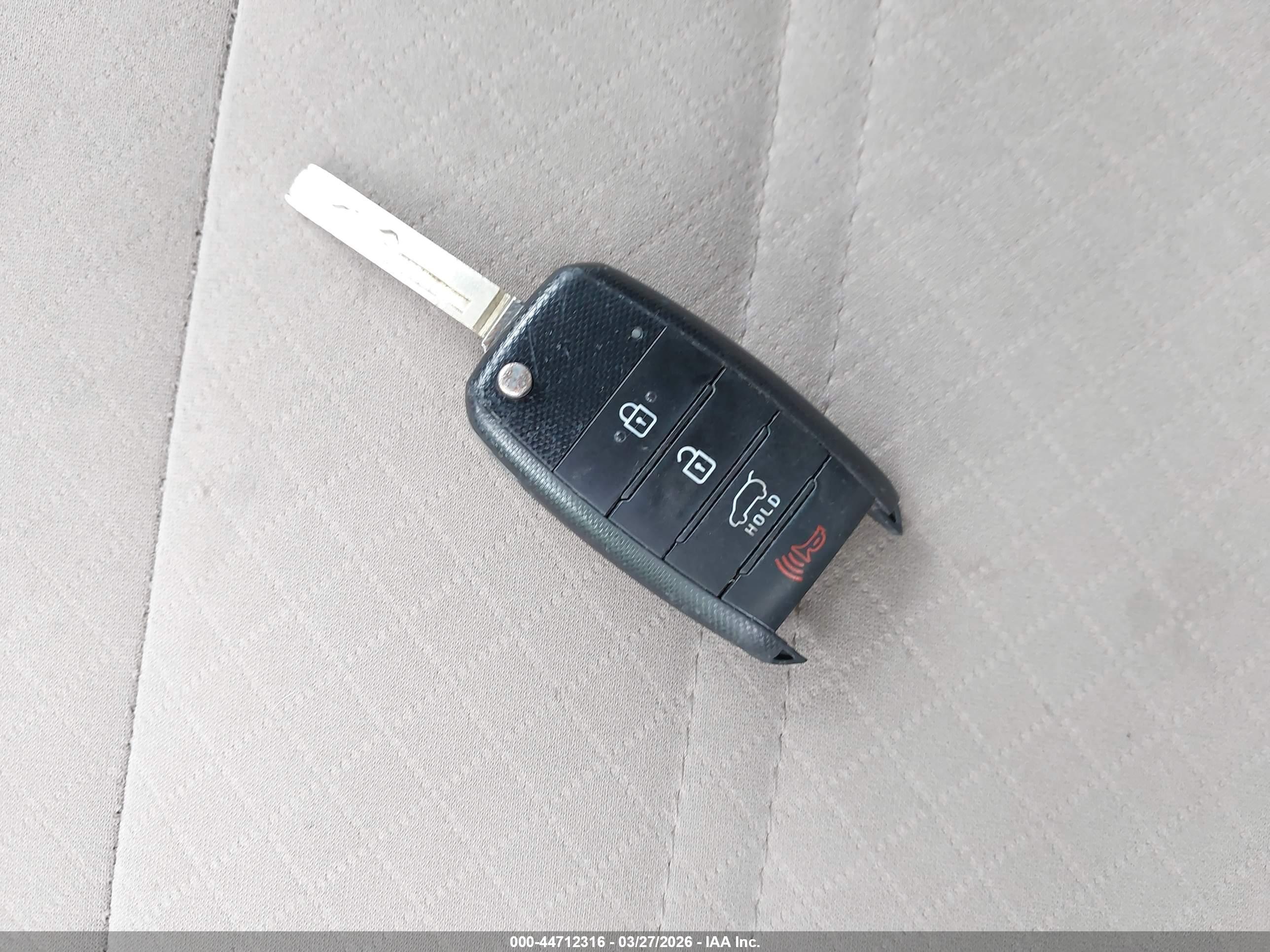 KIA SORENTO image 11