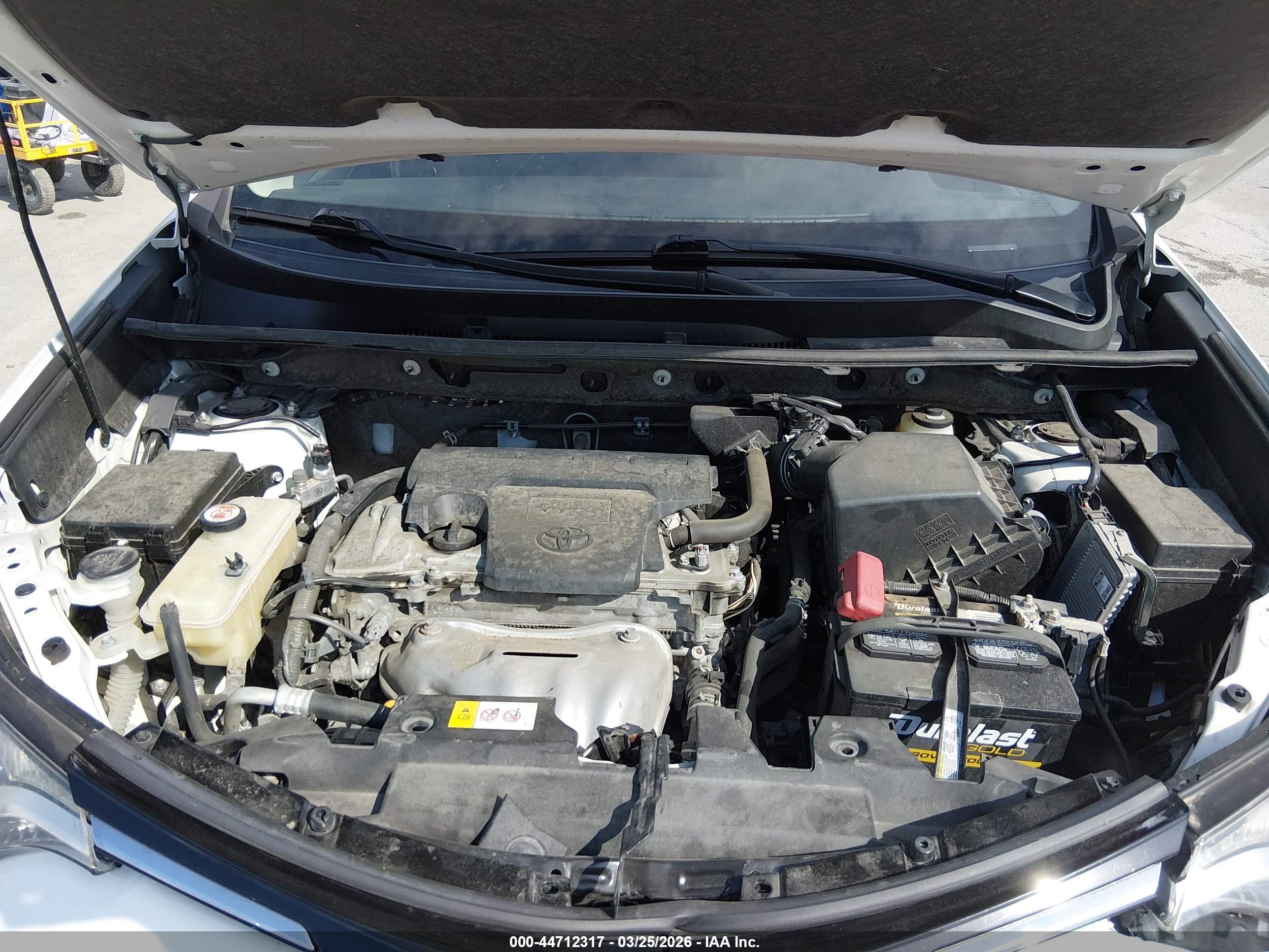 TOYOTA RAV4 image 10