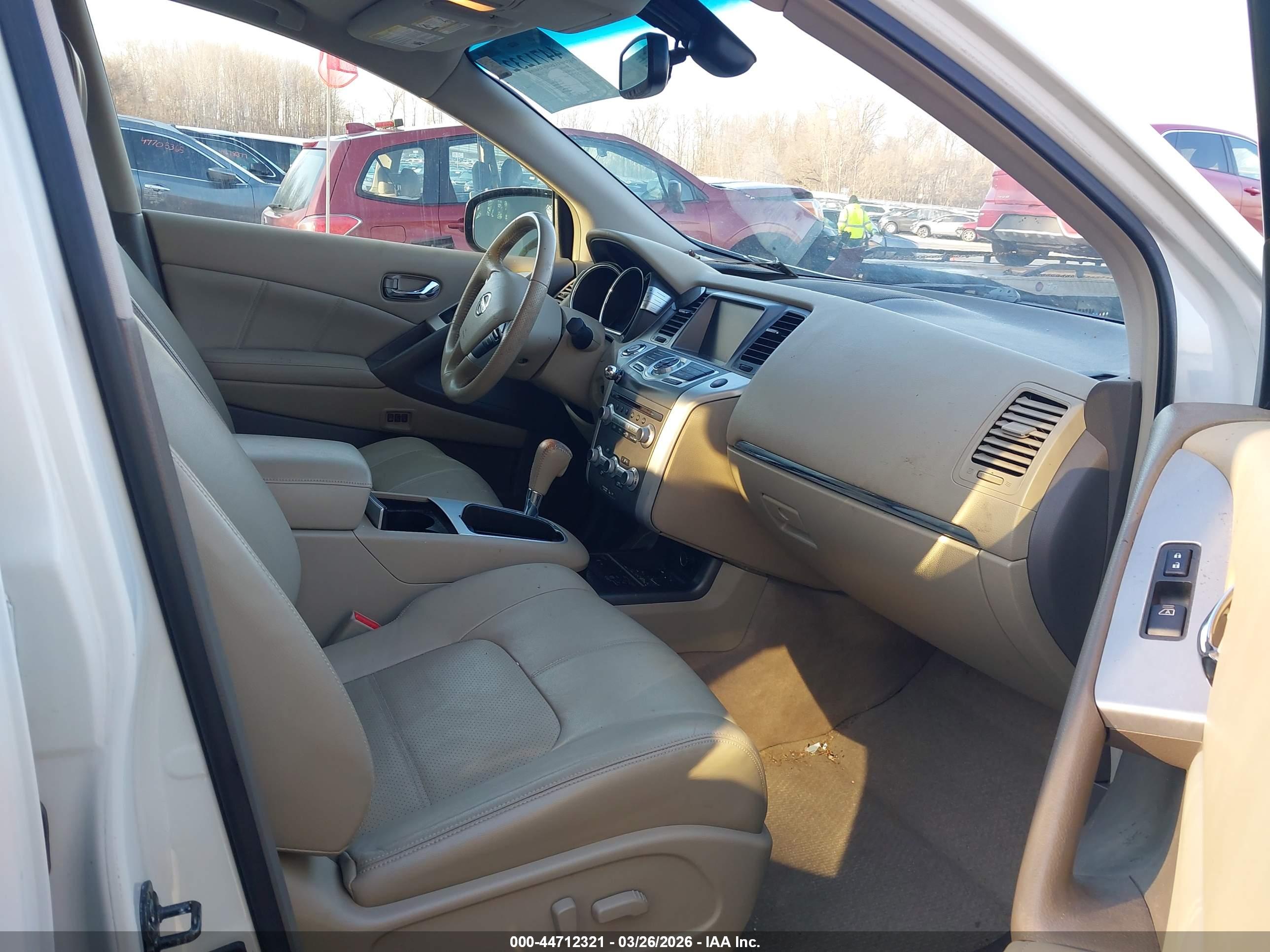 NISSAN MURANO image 5