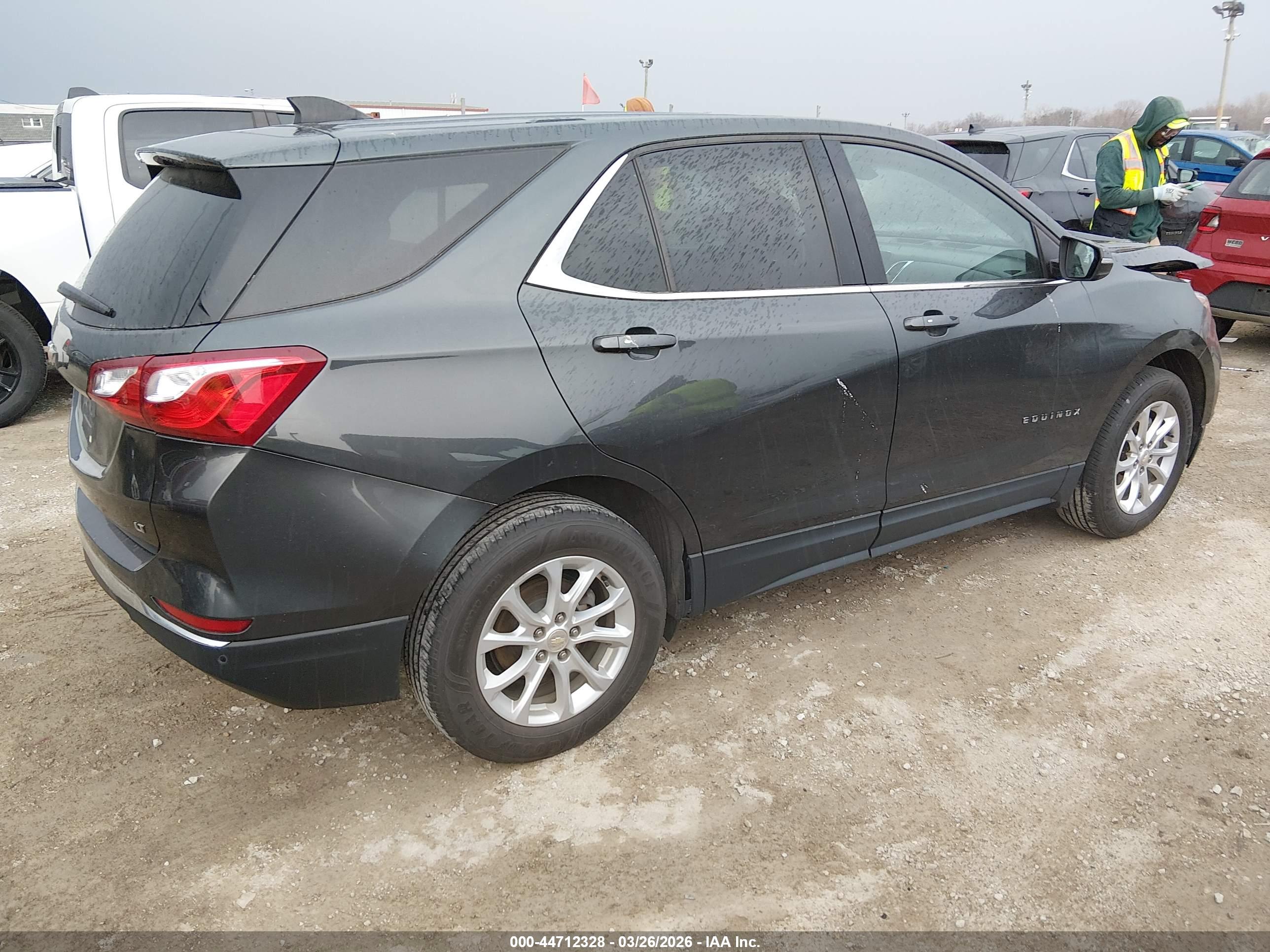 CHEVROLET EQUINOX image 4