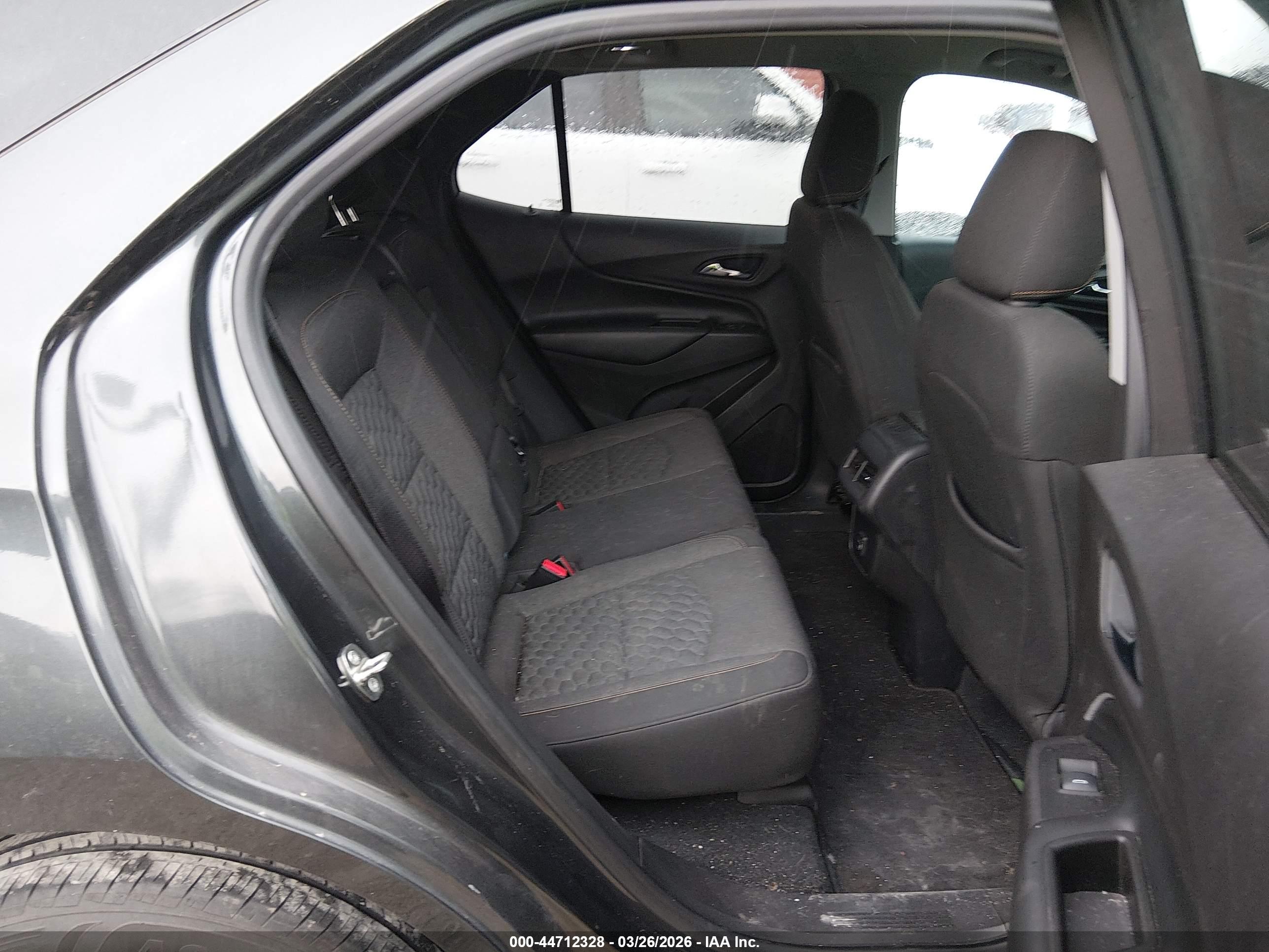 CHEVROLET EQUINOX image 8