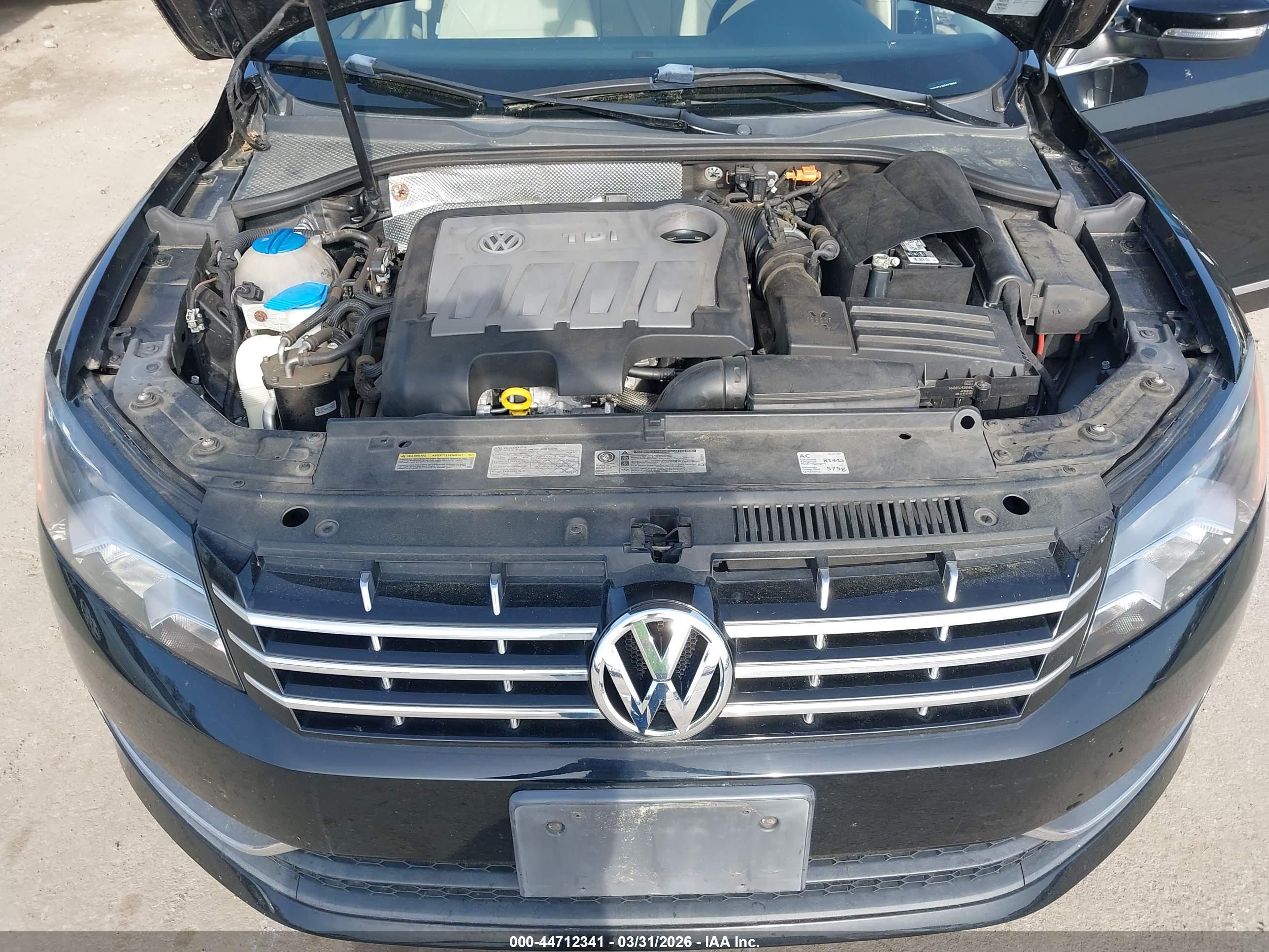 VOLKSWAGEN PASSAT image 10