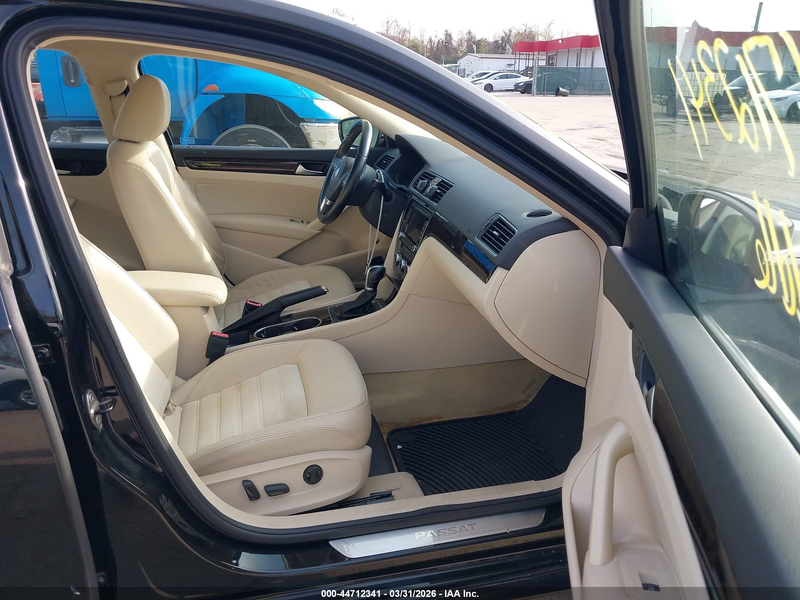 VOLKSWAGEN PASSAT image 5