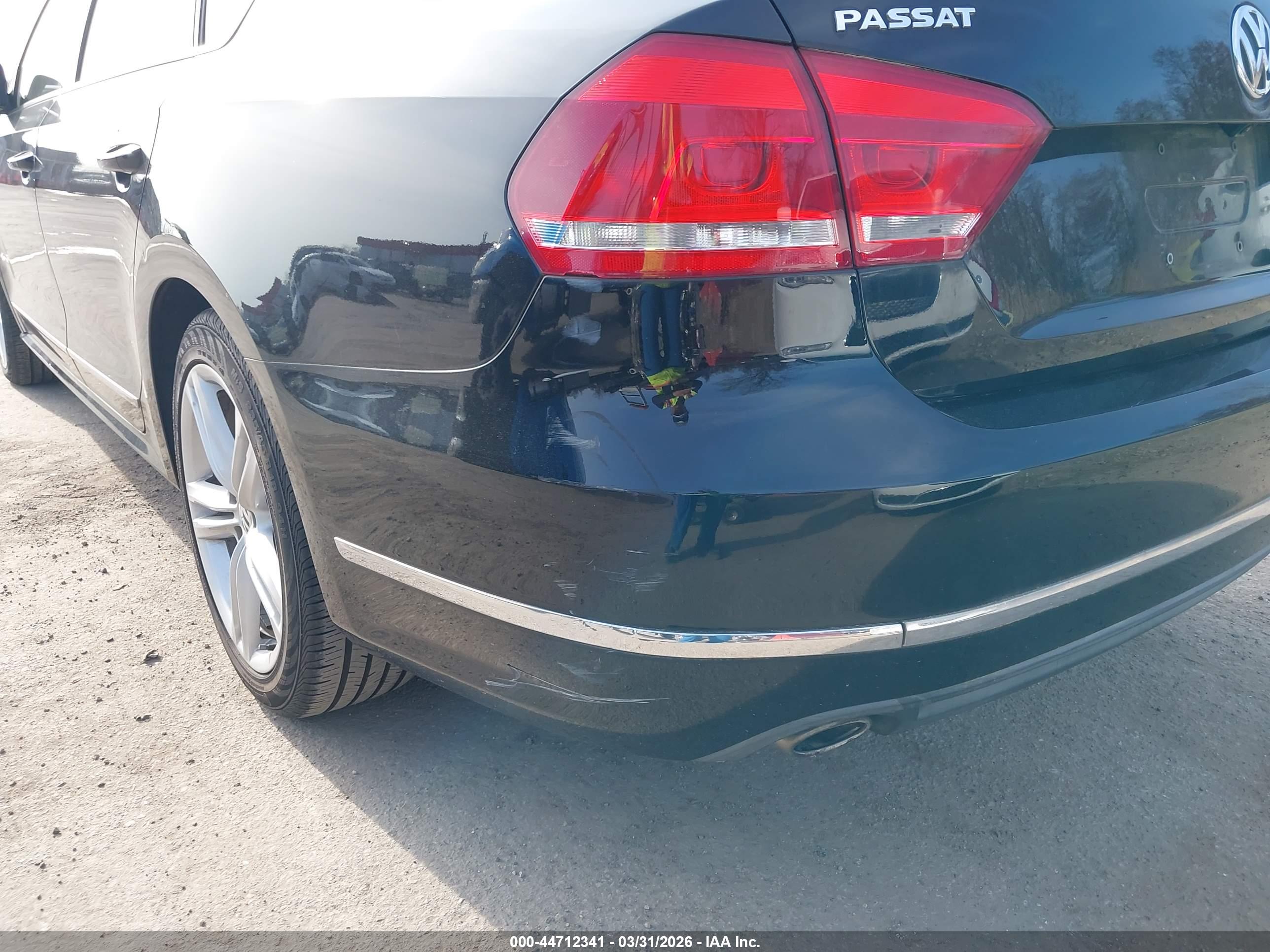 VOLKSWAGEN PASSAT image 6