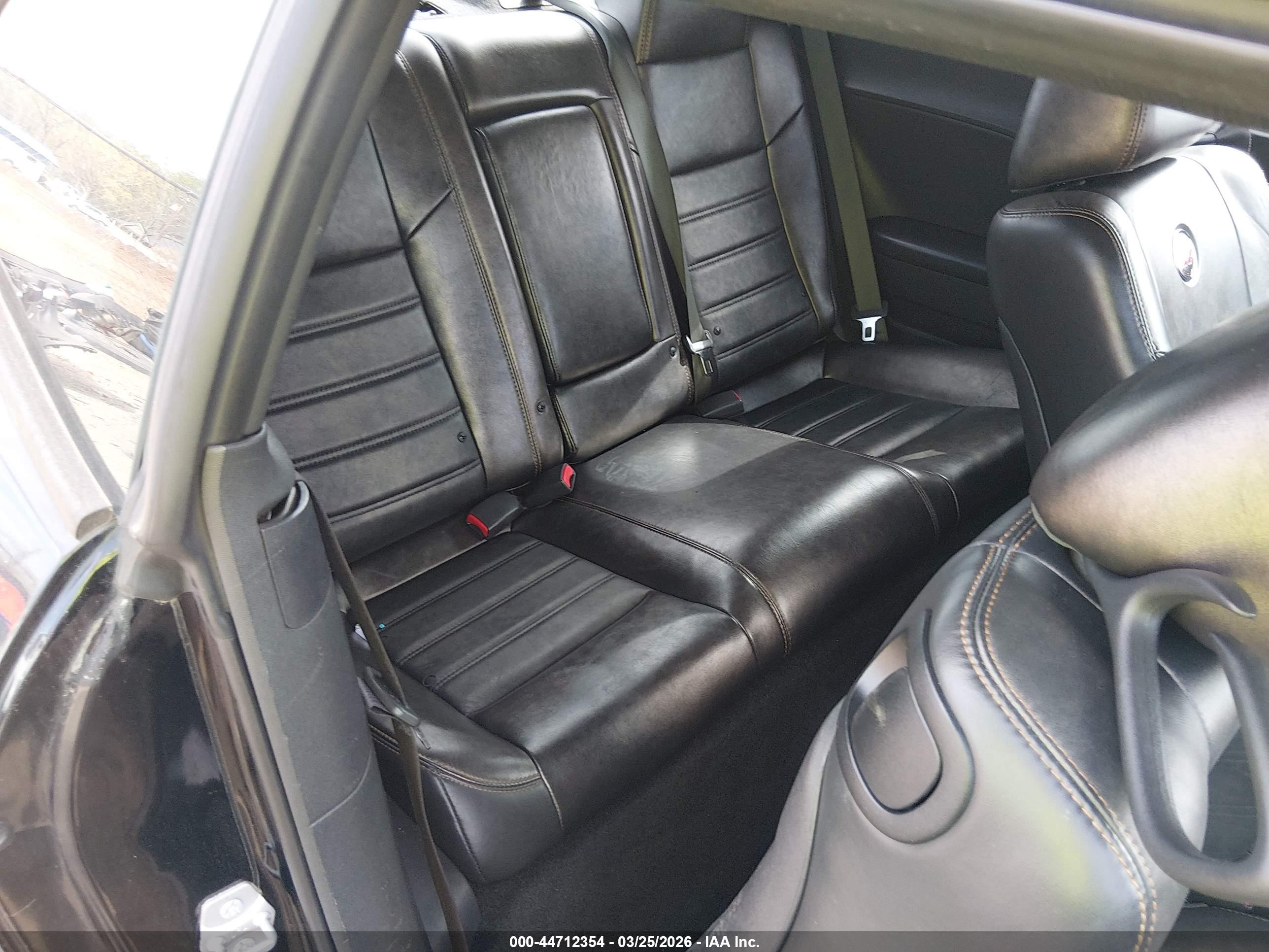 DODGE CHALLENGER image 8