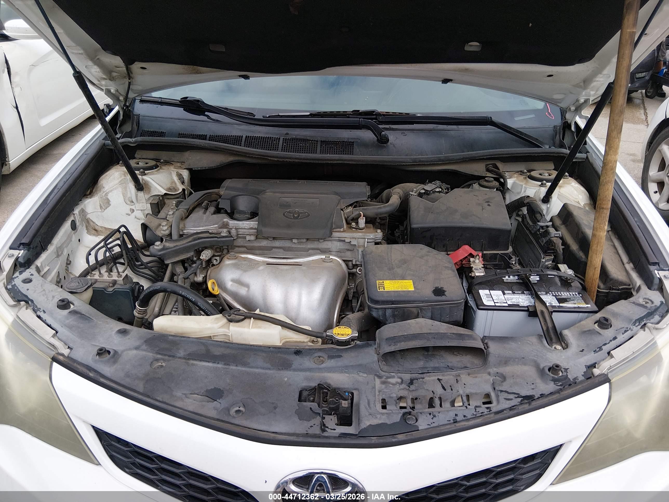 TOYOTA CAMRY image 10