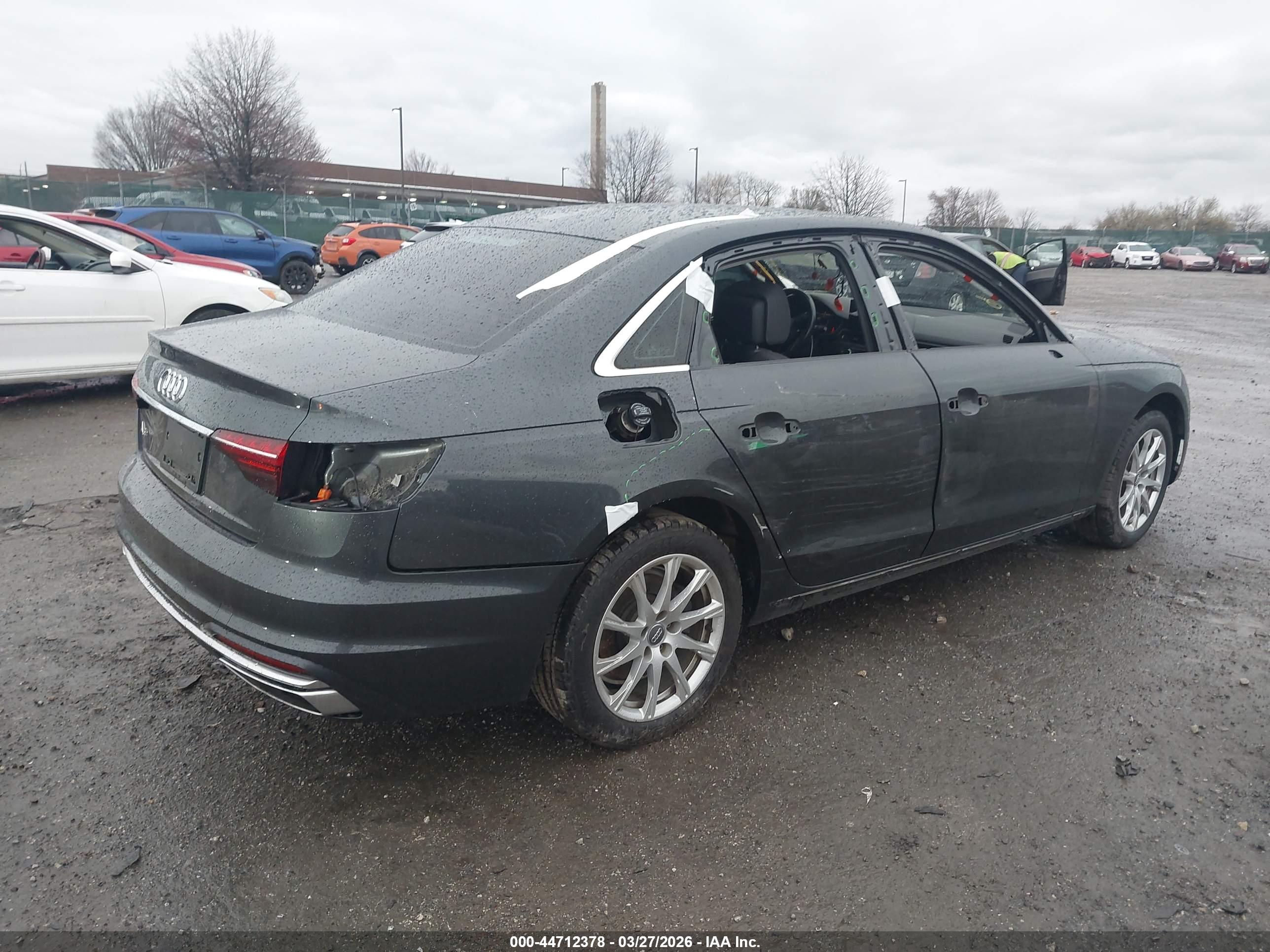 AUDI A4 image 4
