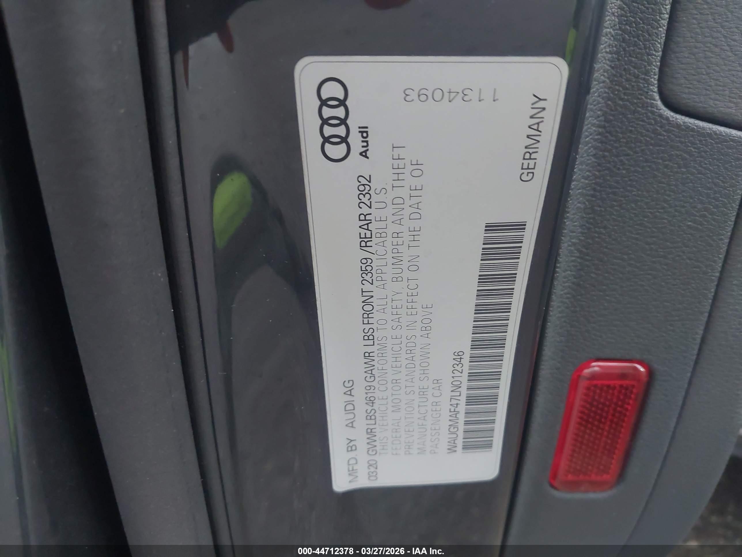 AUDI A4 image 9