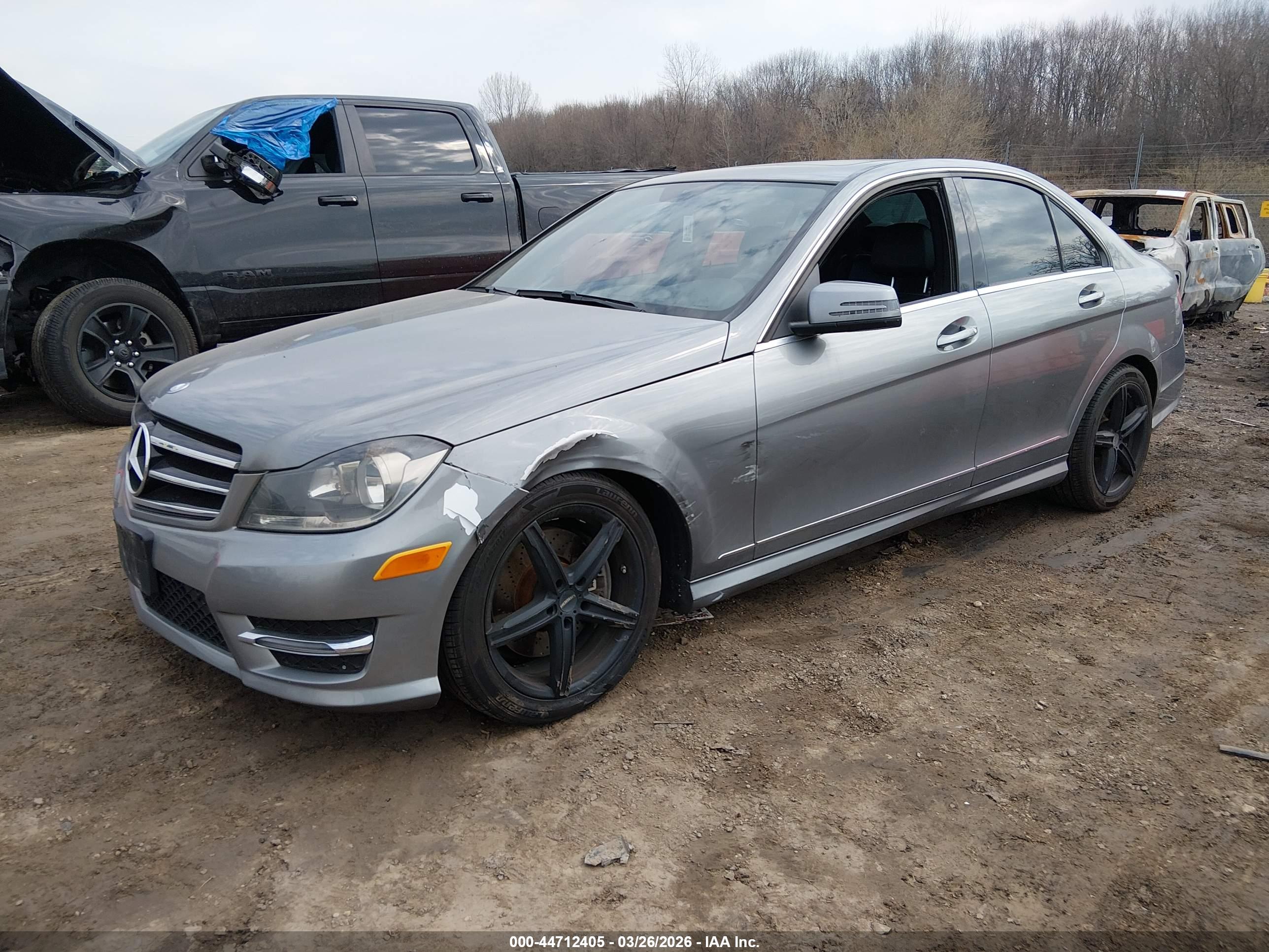 MERCEDES-BENZ C image 2