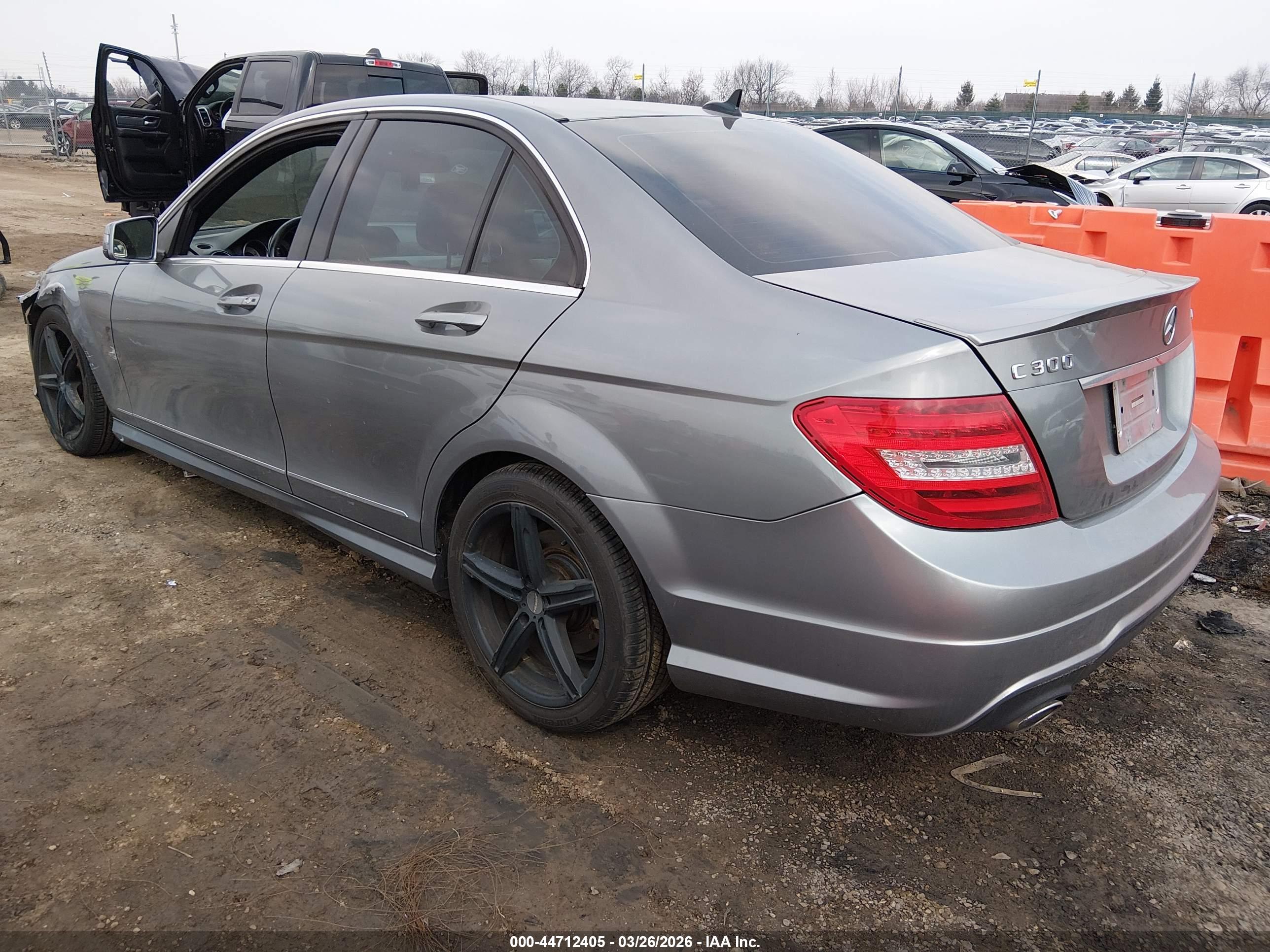 MERCEDES-BENZ C image 3
